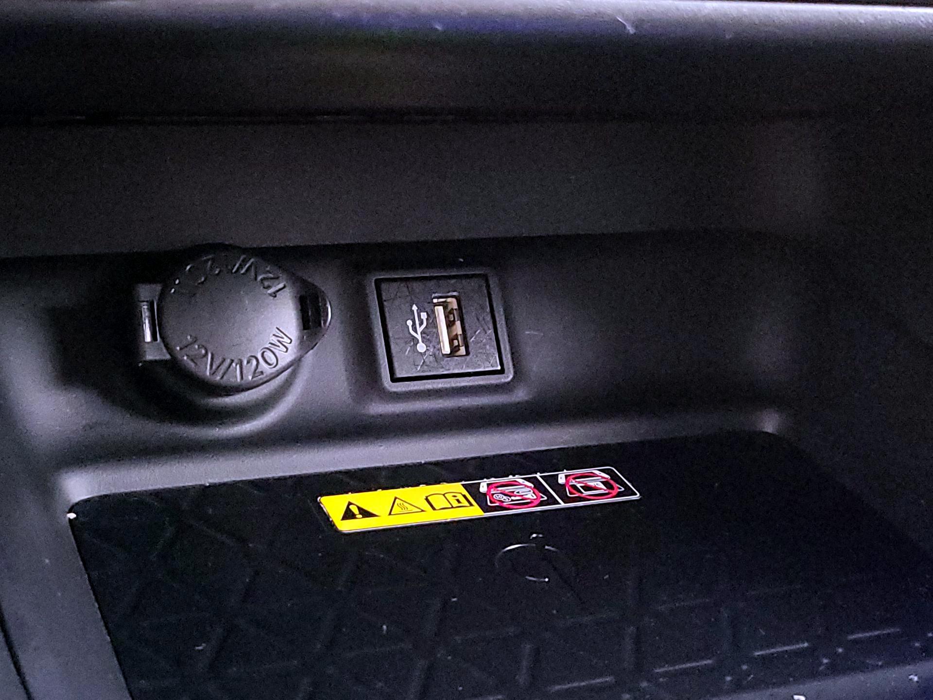 Thumbnail: 2024 Toyota RAV4 - 18