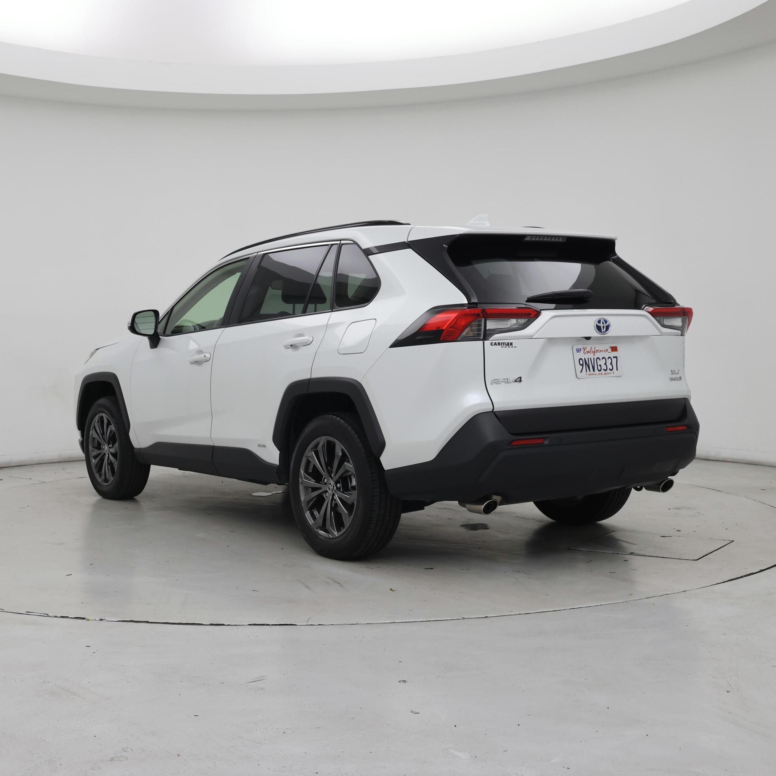 Thumbnail: 2024 Toyota RAV4 - 2