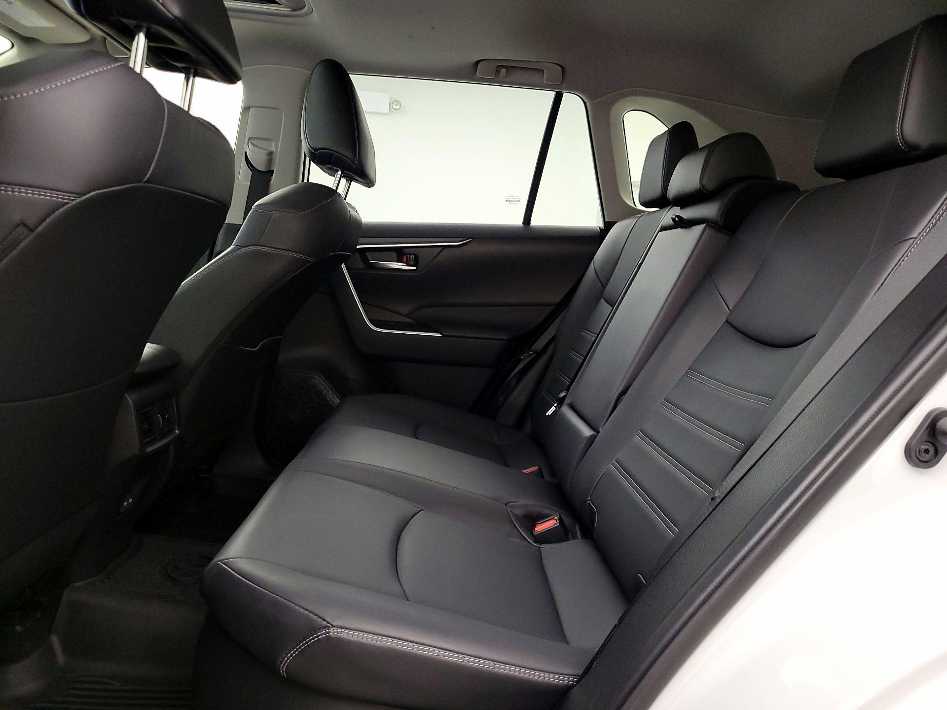 Thumbnail: 2024 Toyota RAV4 - 20