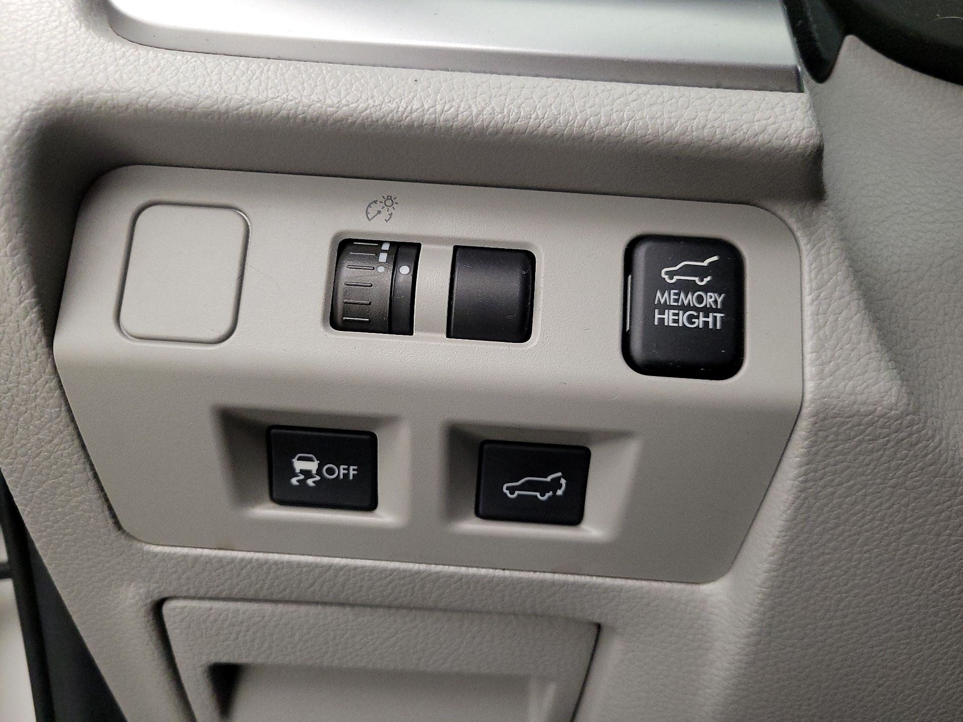 Thumbnail: 2015 Subaru Forester - 13