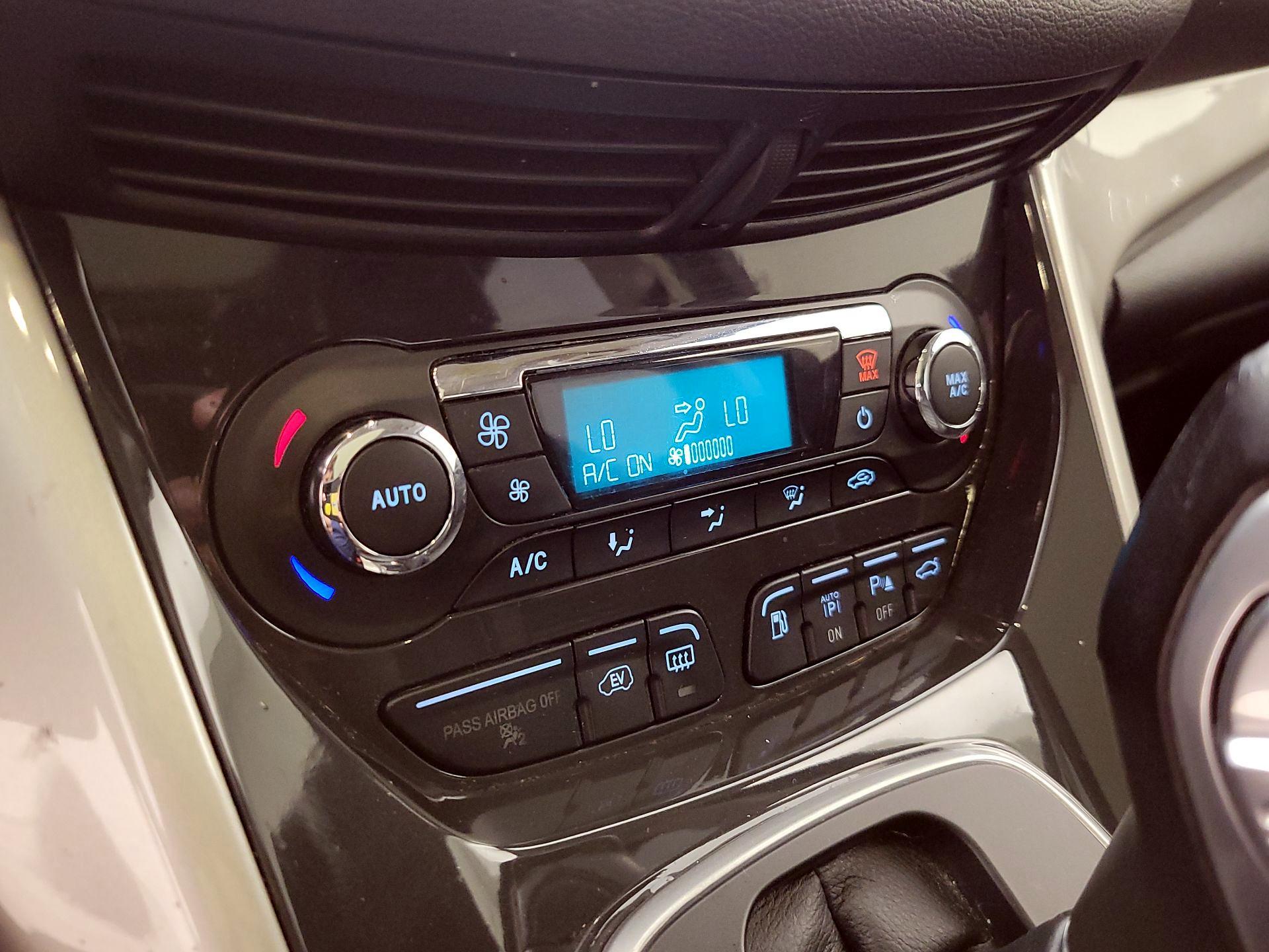 Thumbnail: 2016 Ford C-Max - 17