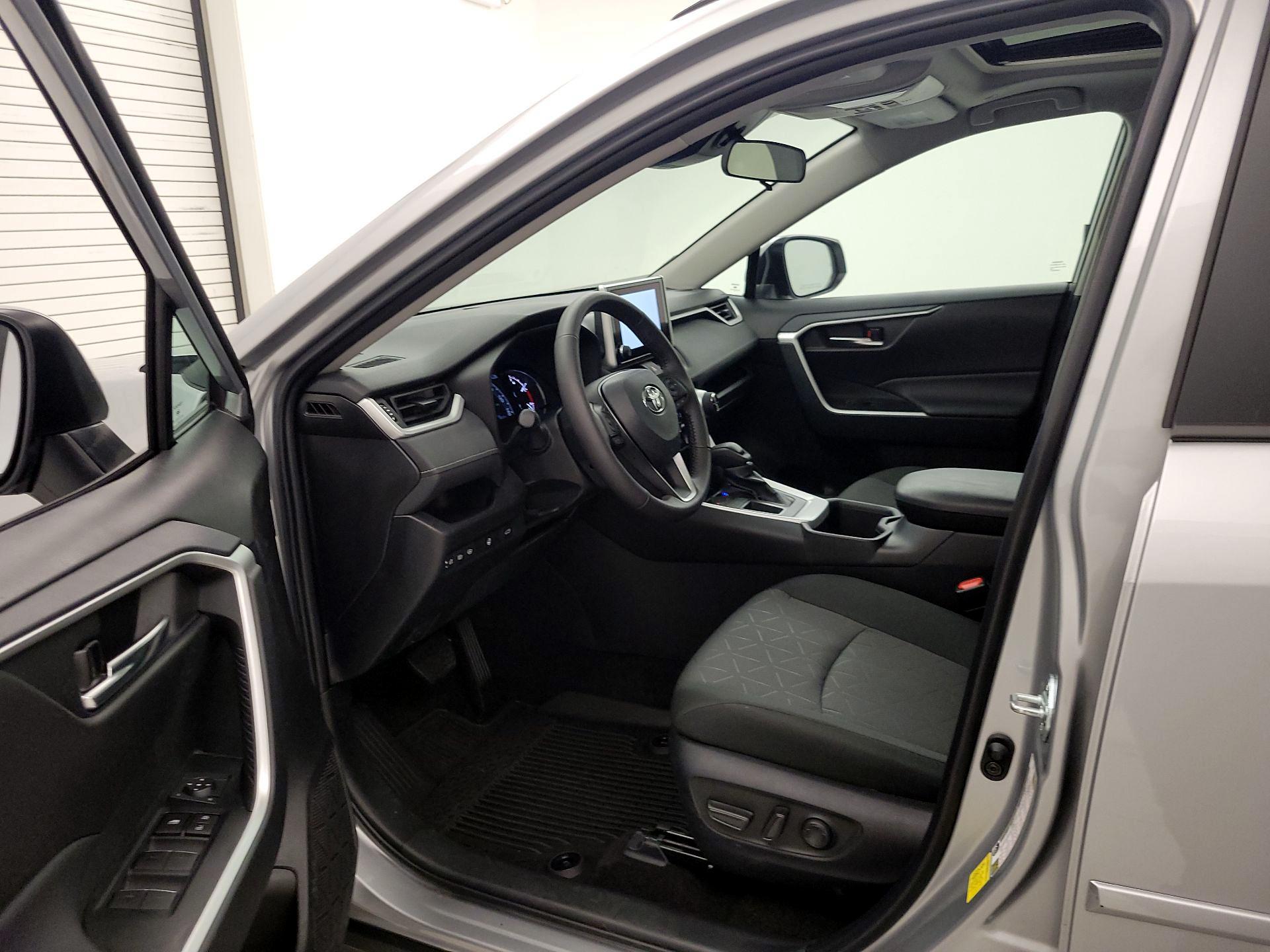 Thumbnail: 2024 Toyota RAV4 - 11