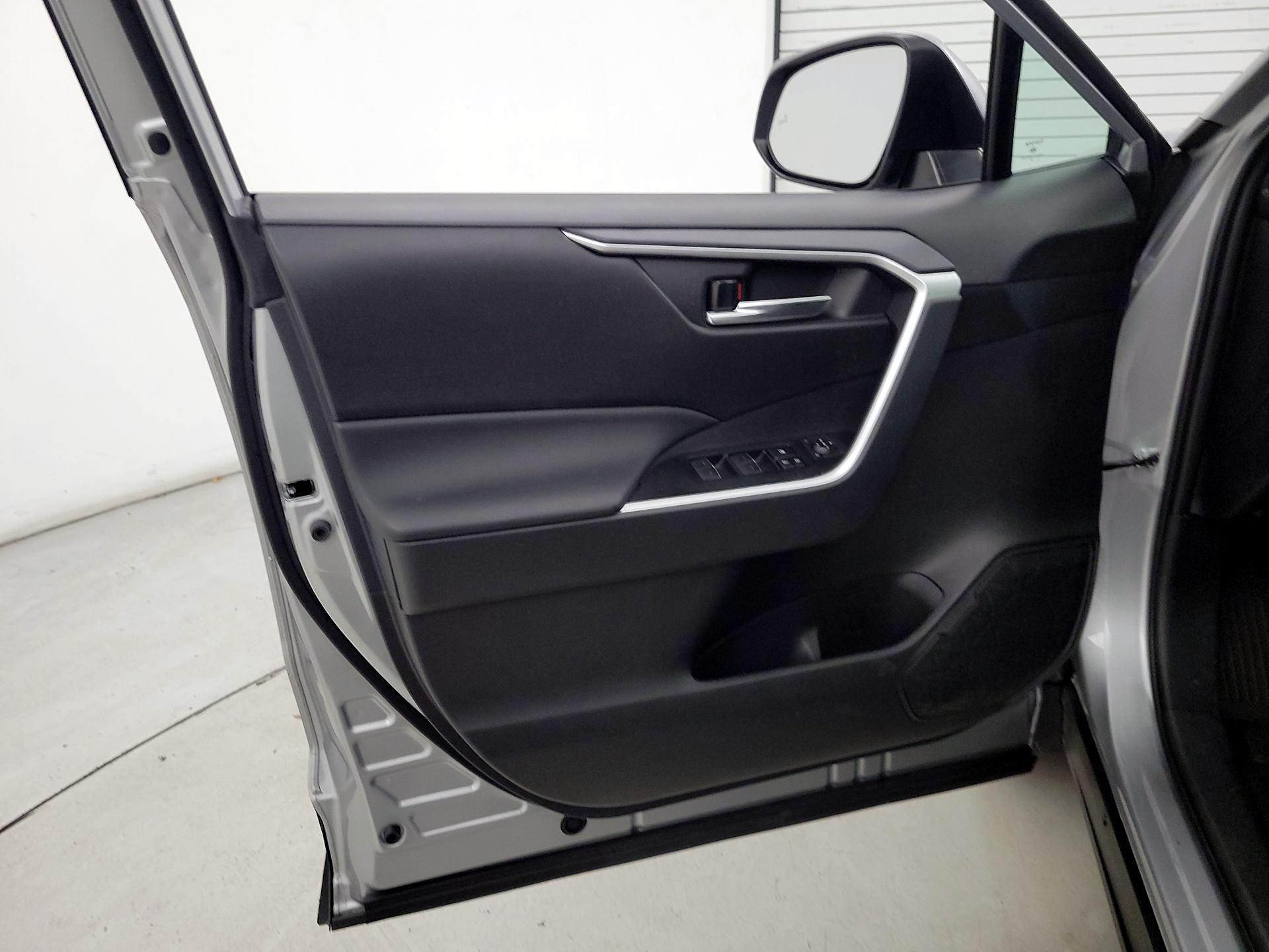 Thumbnail: 2024 Toyota RAV4 - 12