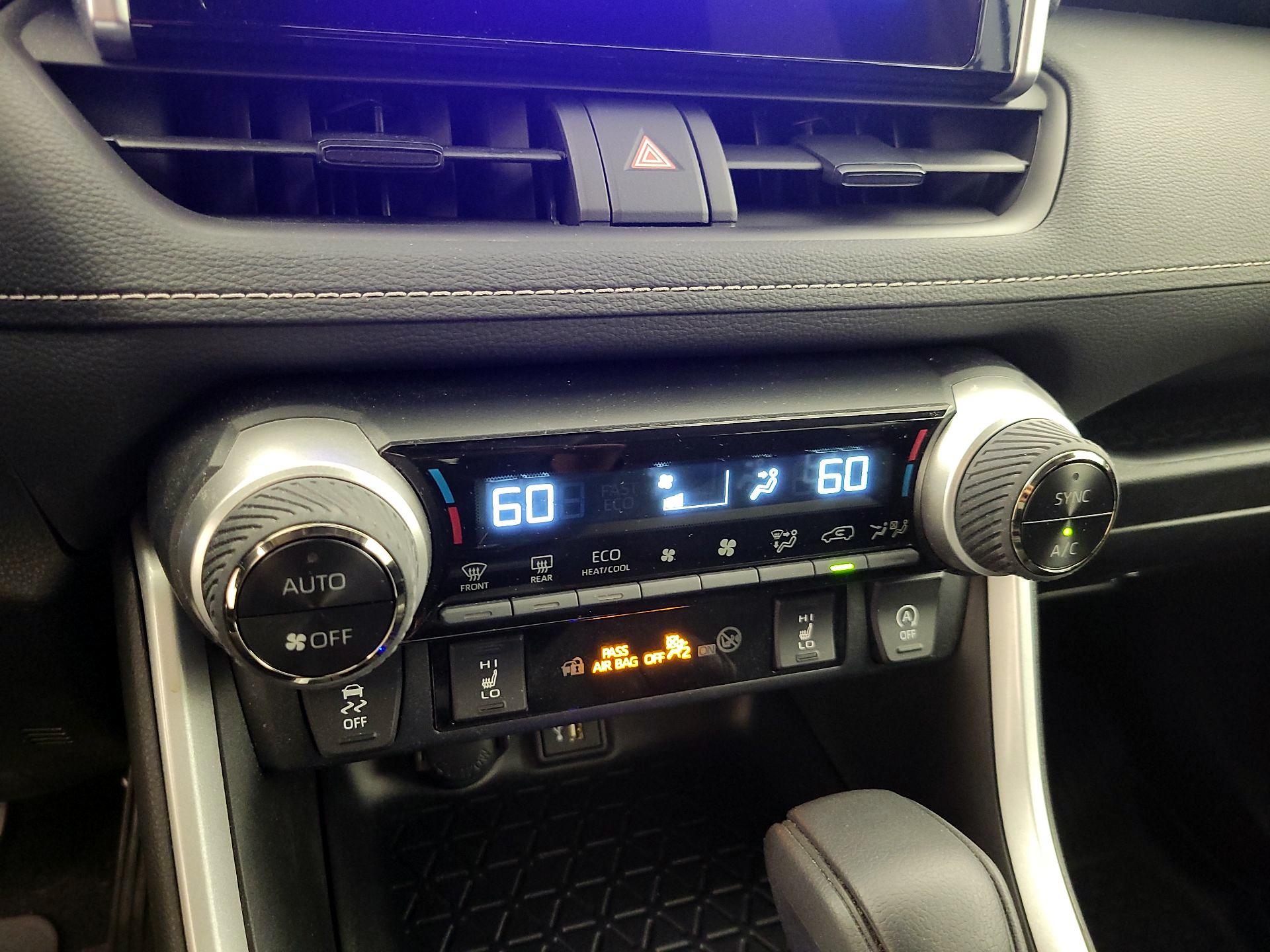 Thumbnail: 2024 Toyota RAV4 - 16