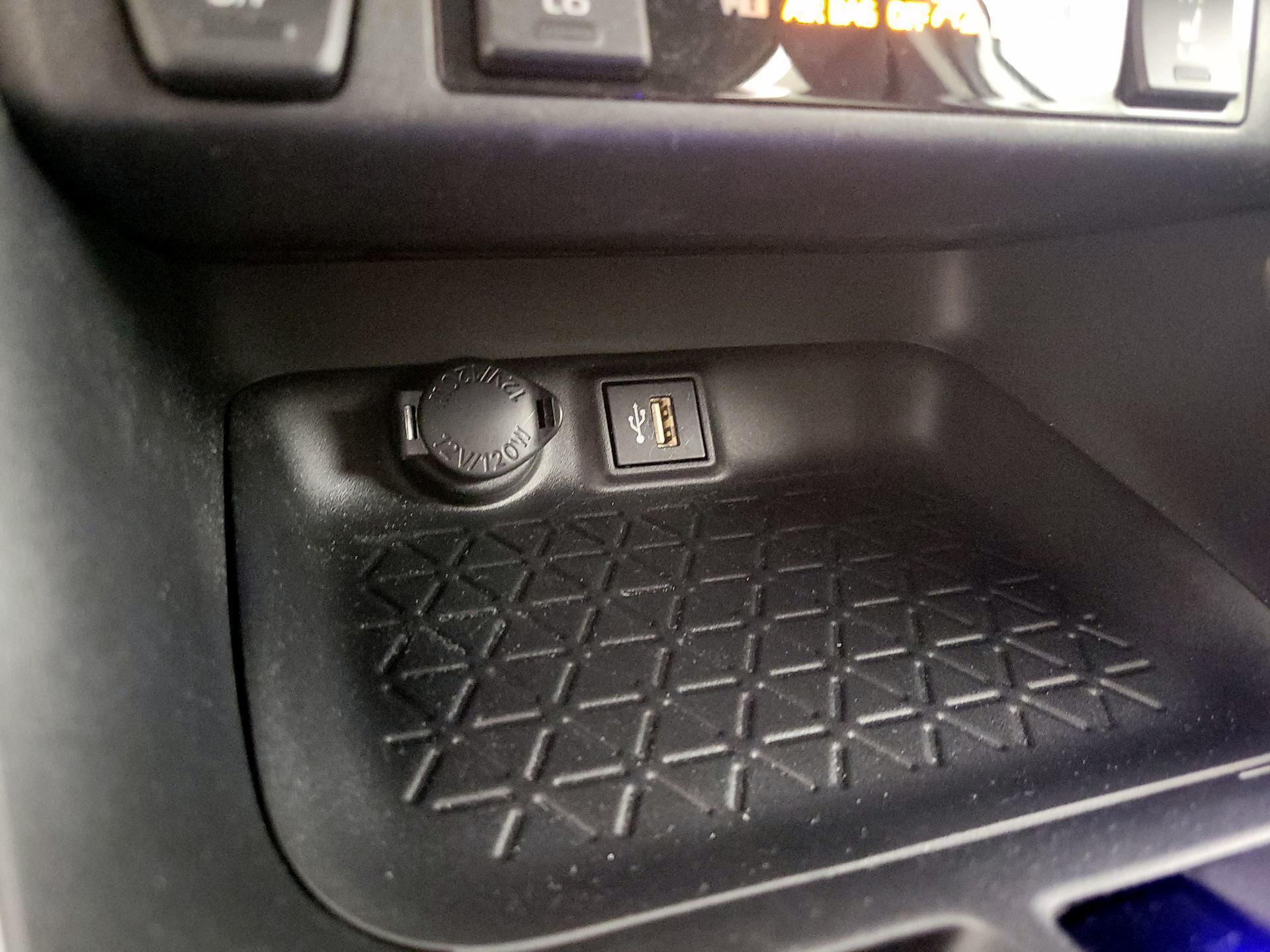 Thumbnail: 2024 Toyota RAV4 - 18