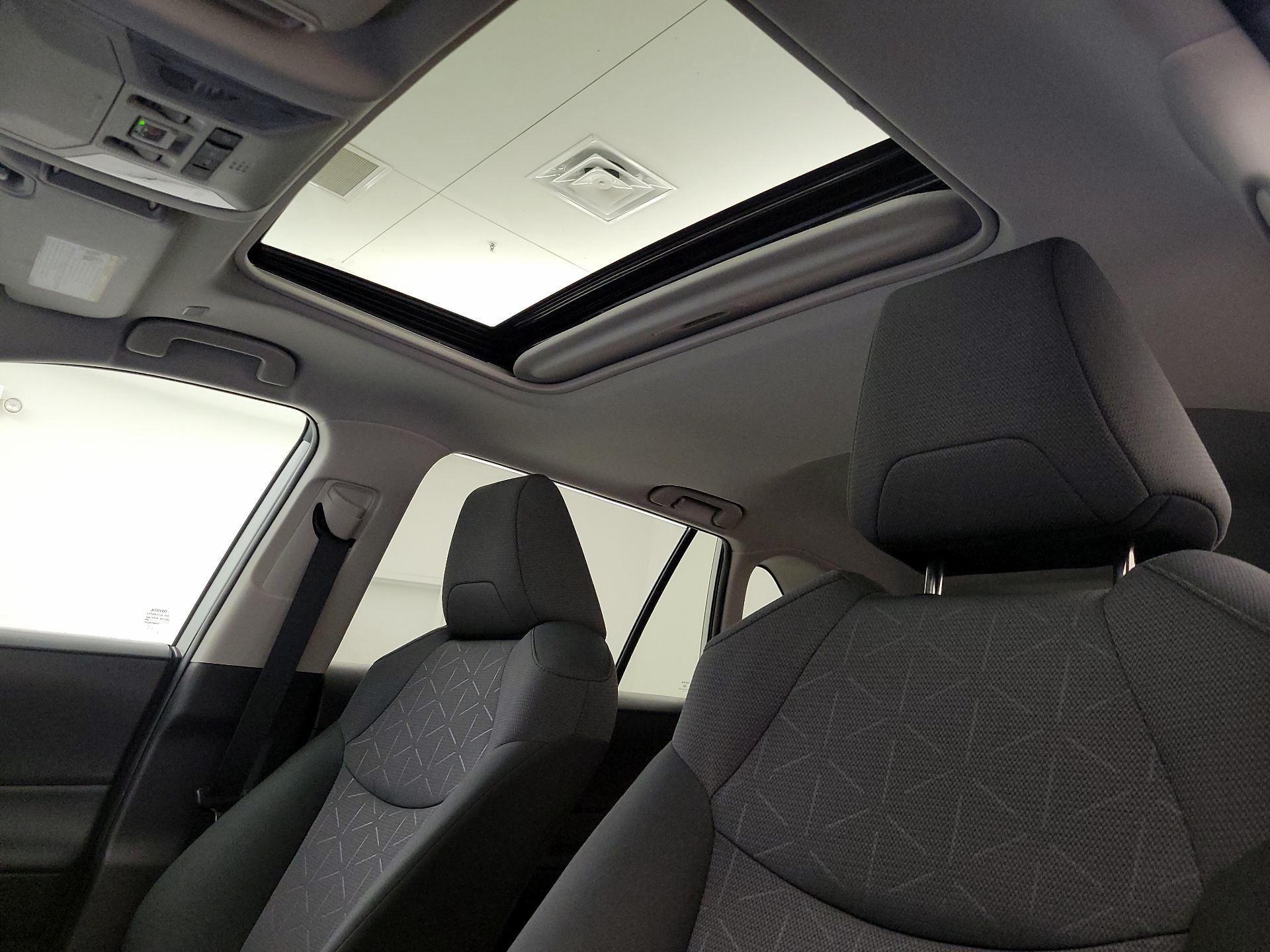 Thumbnail: 2024 Toyota RAV4 - 19