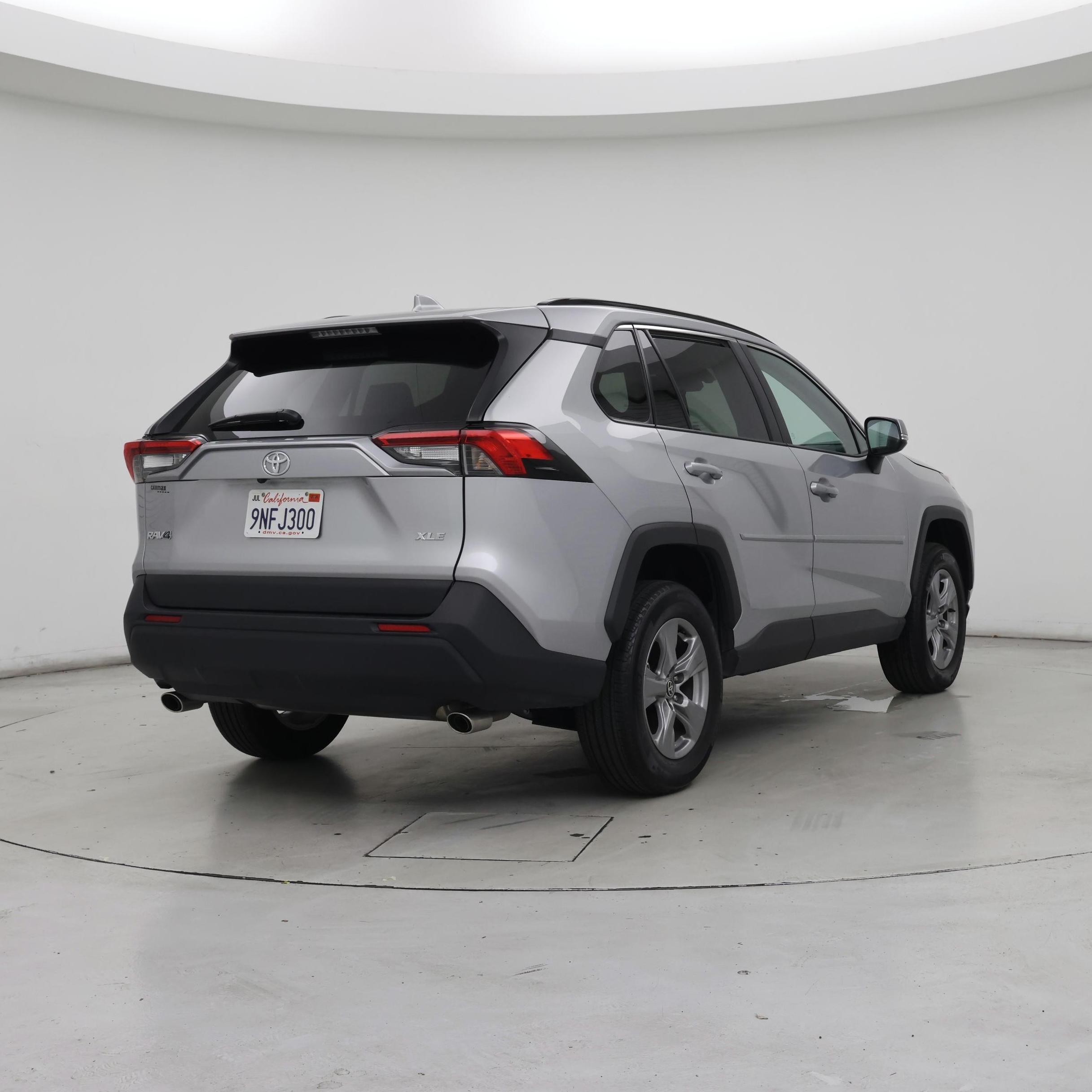 Thumbnail: 2024 Toyota RAV4 - 8