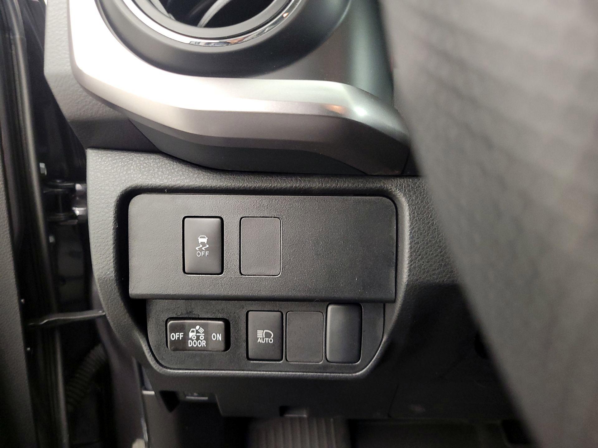 Thumbnail: 2023 Toyota Tacoma - 13