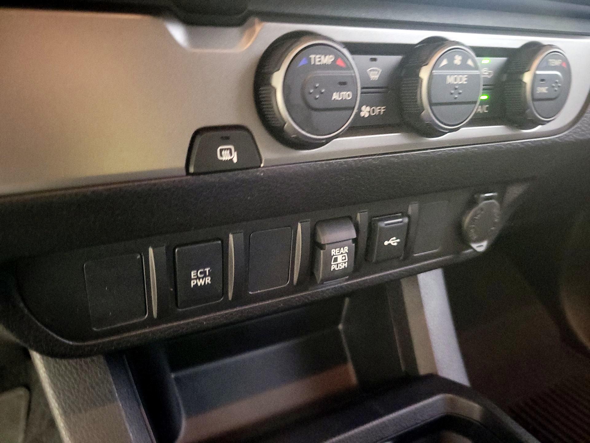 Thumbnail: 2023 Toyota Tacoma - 18