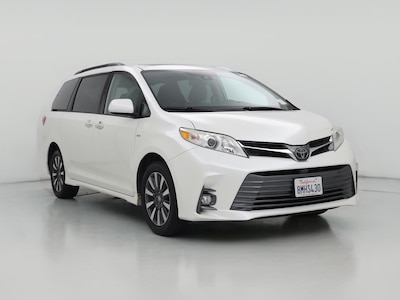 2020 Toyota Sienna XLE