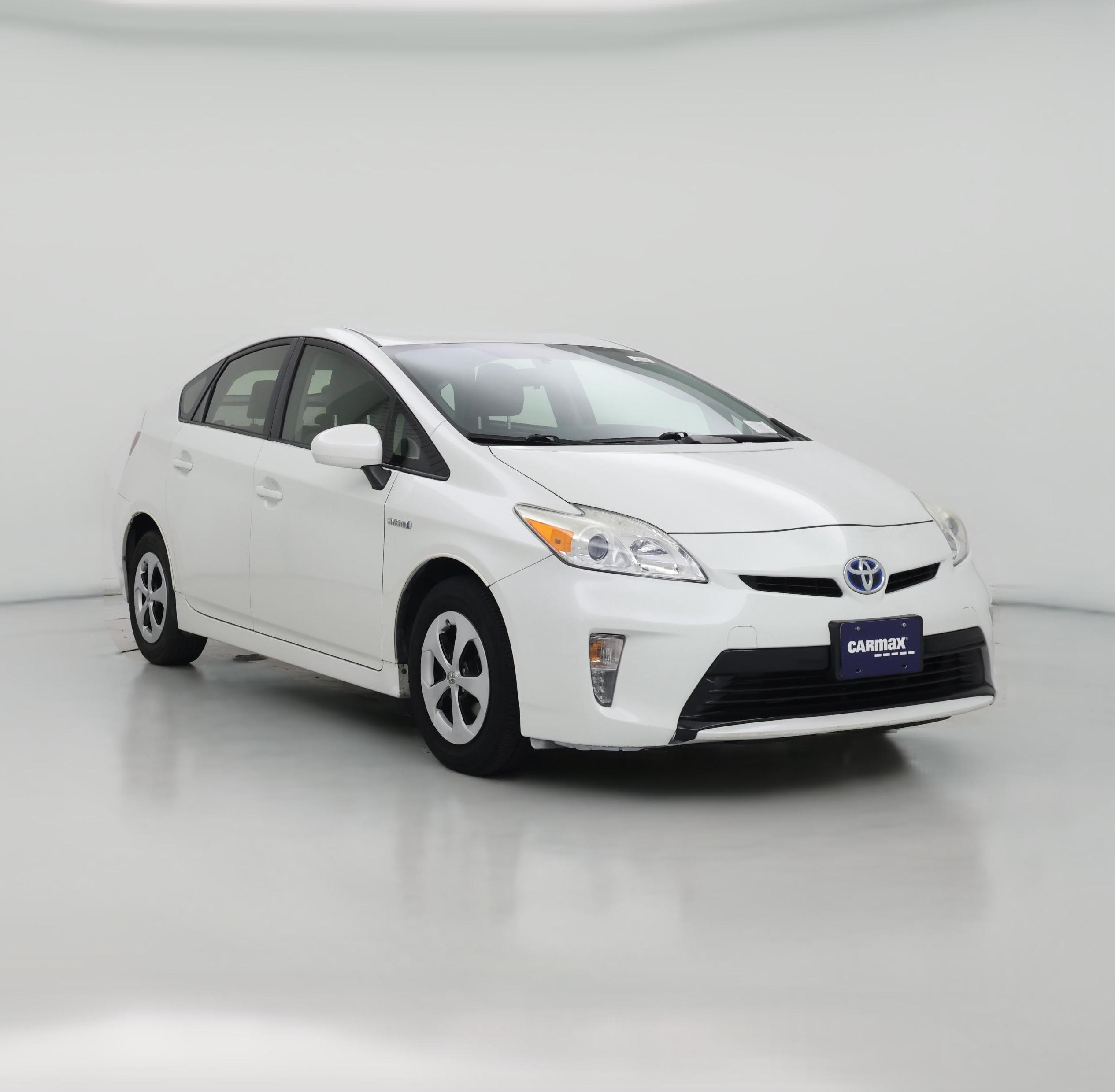 Thumbnail: 2015 Toyota Prius - 1