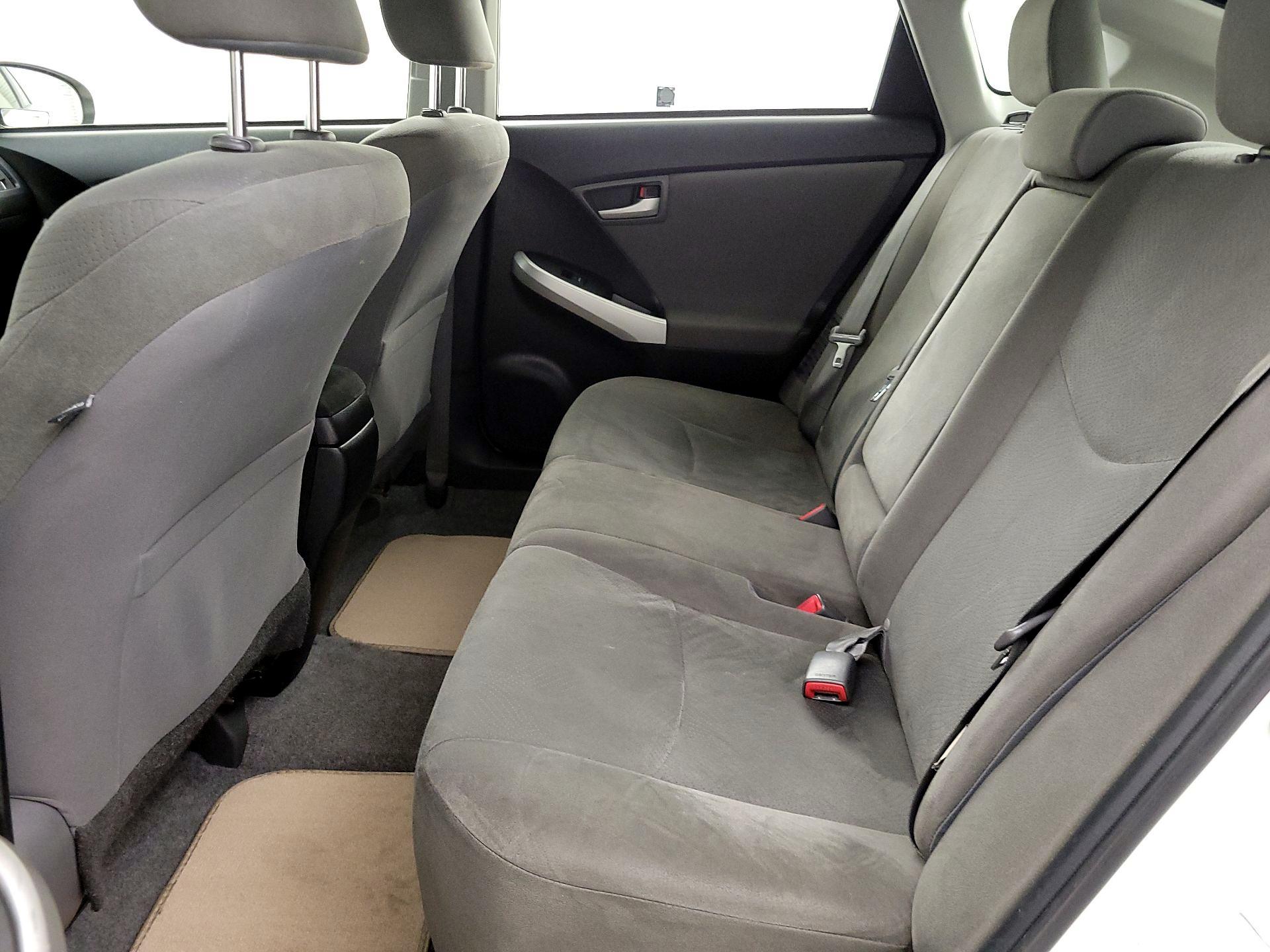 Thumbnail: 2015 Toyota Prius - 18