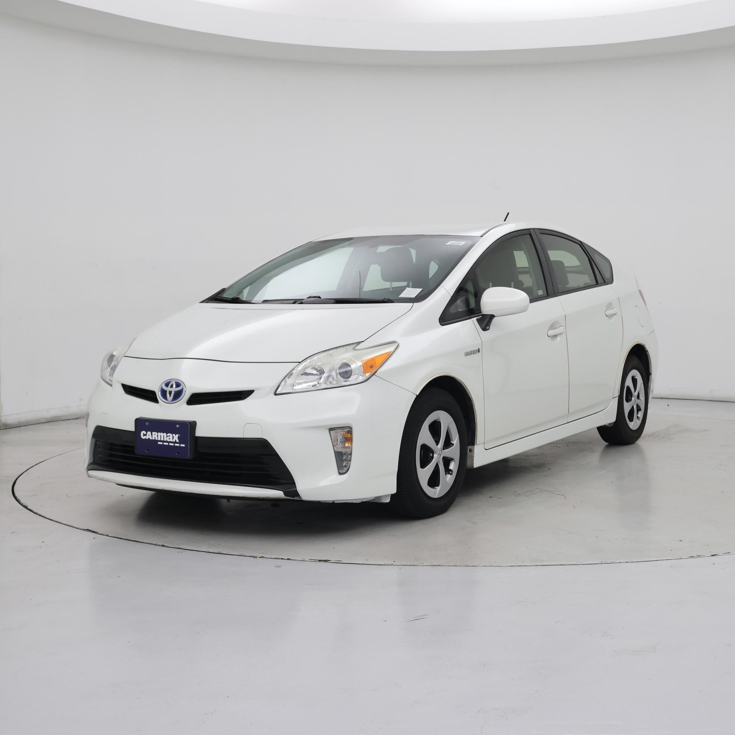 Thumbnail: 2015 Toyota Prius - 4