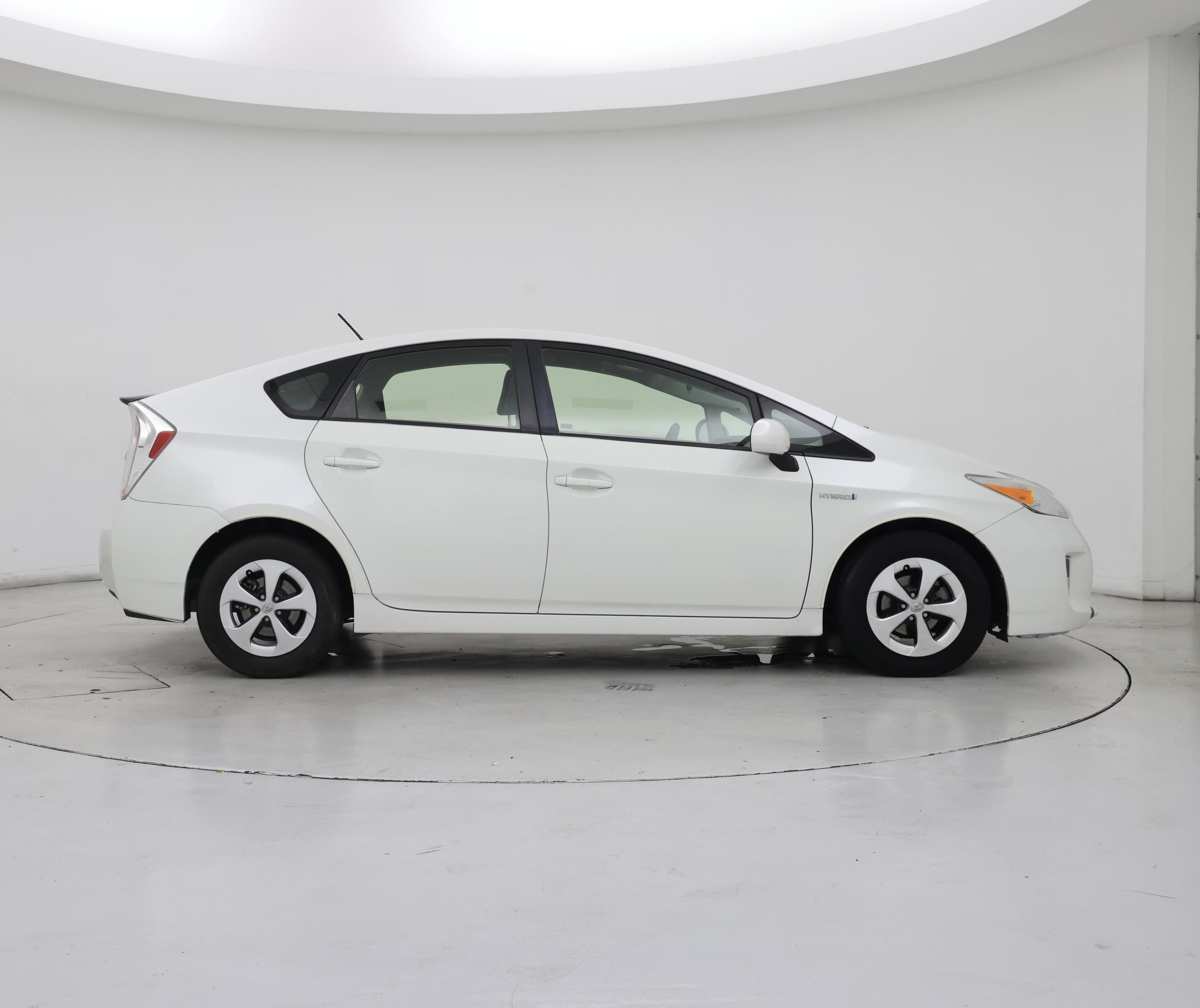 Thumbnail: 2015 Toyota Prius - 7