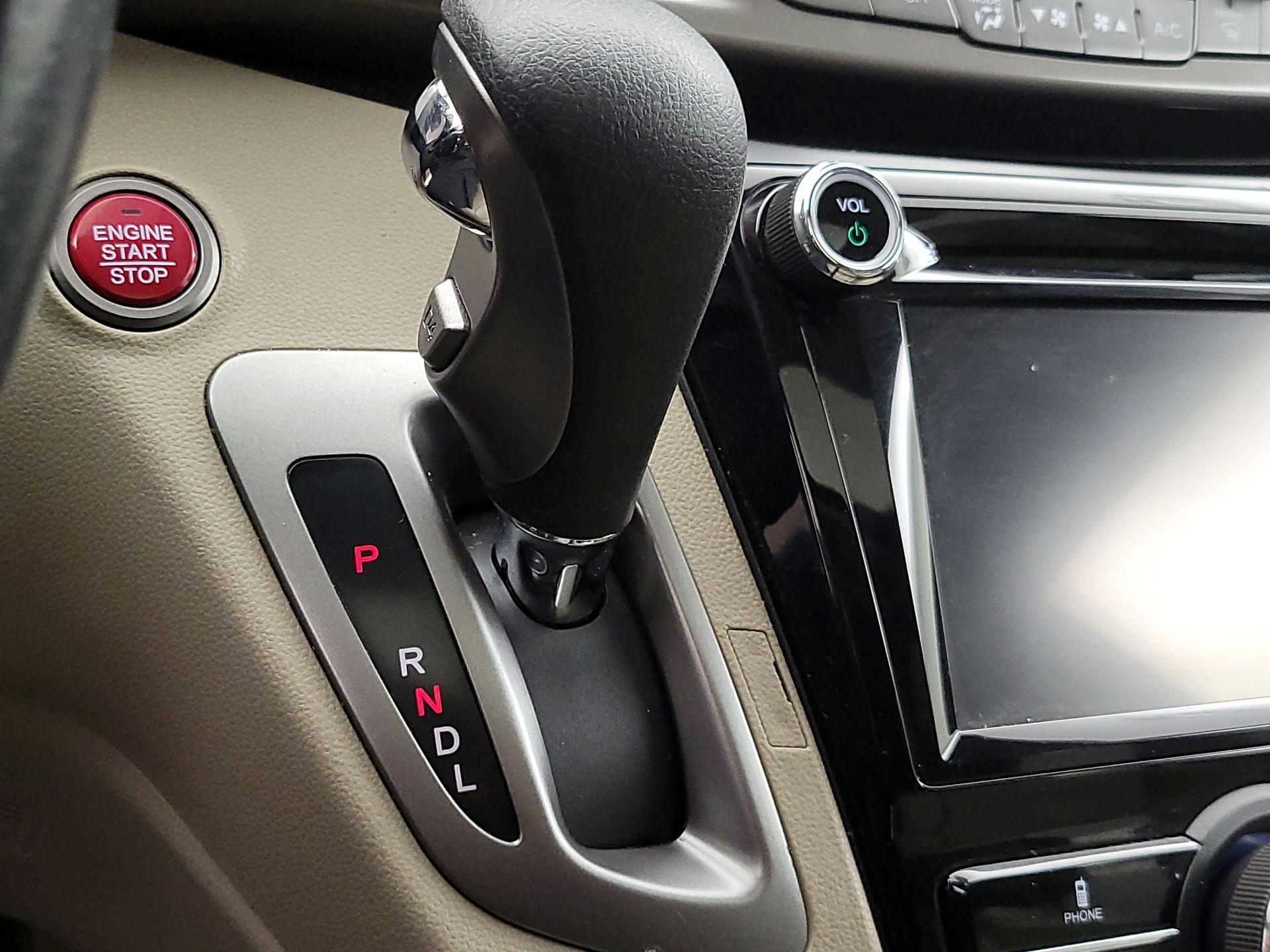 Thumbnail: 2016 Honda Odyssey - 17