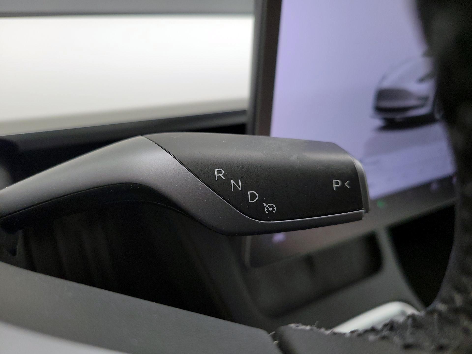 Thumbnail: 2023 Tesla Model 3 - 17