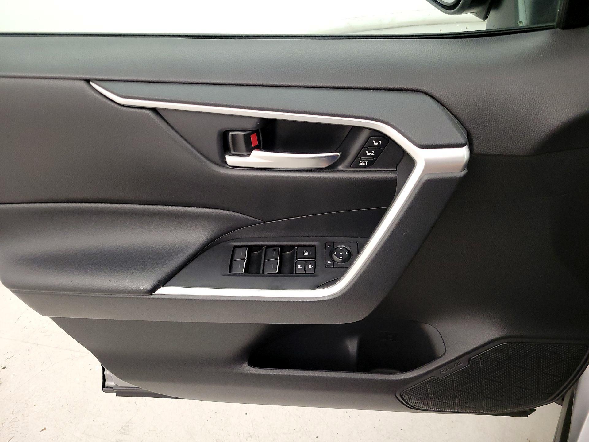 Thumbnail: 2024 Toyota RAV4 - 12