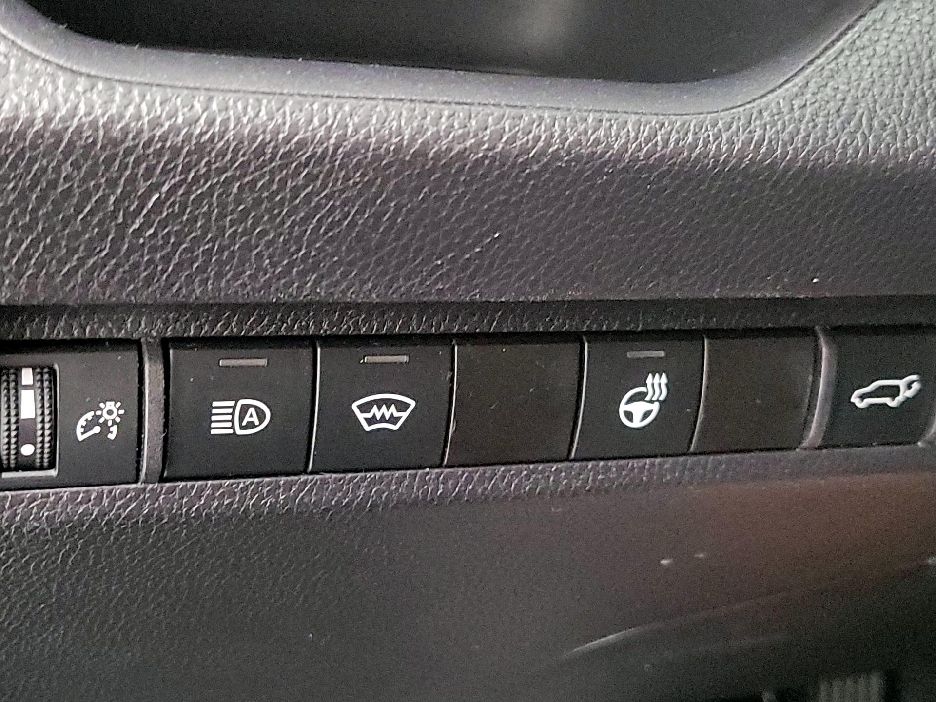 Thumbnail: 2024 Toyota RAV4 - 13