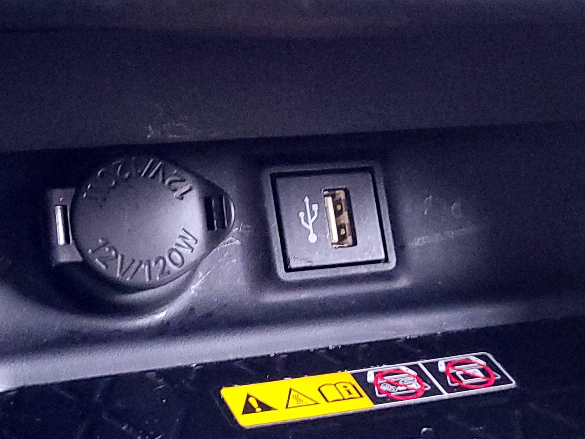 Thumbnail: 2024 Toyota RAV4 - 18