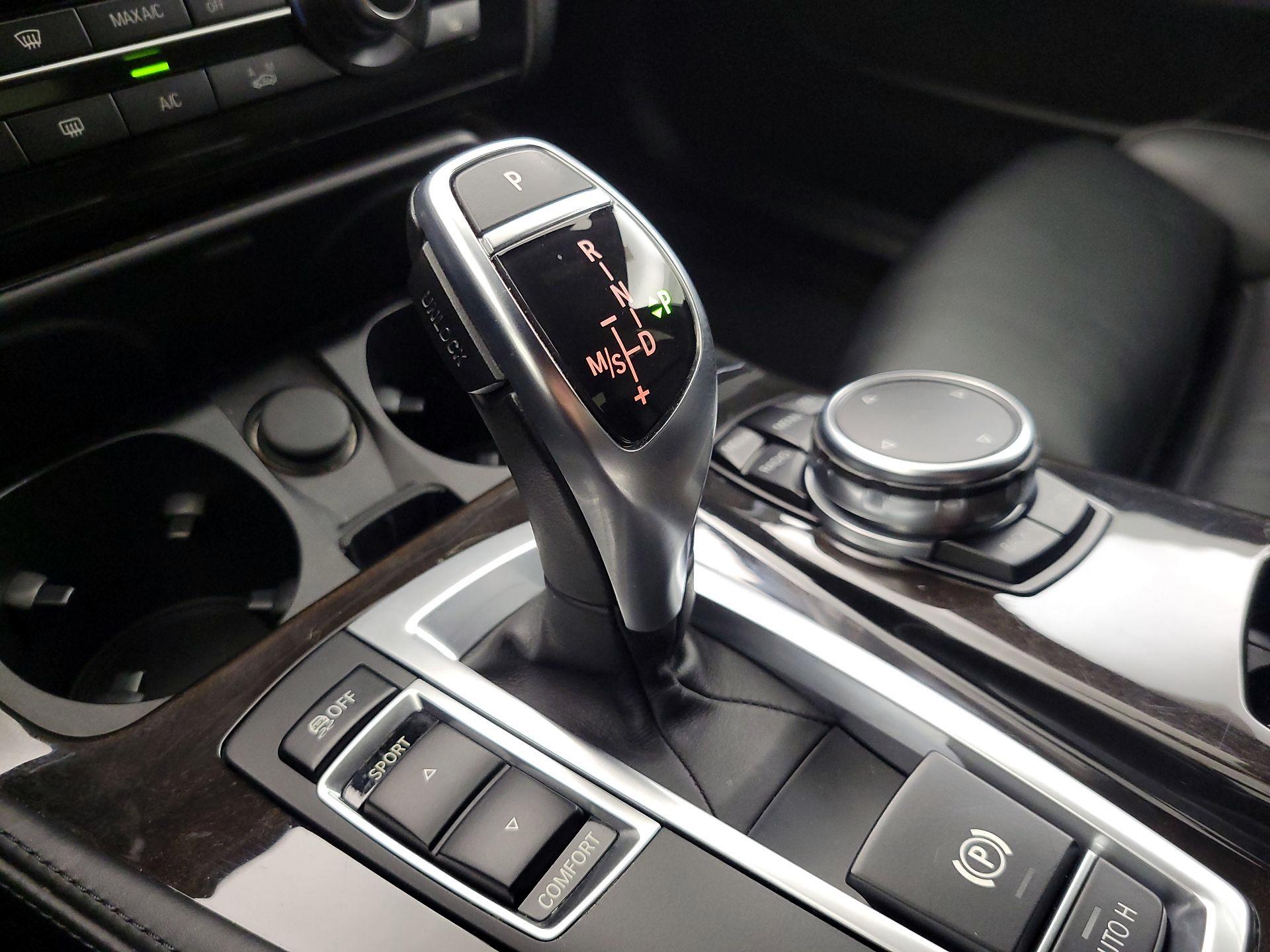 Thumbnail: 2016 BMW 5 Series - 18