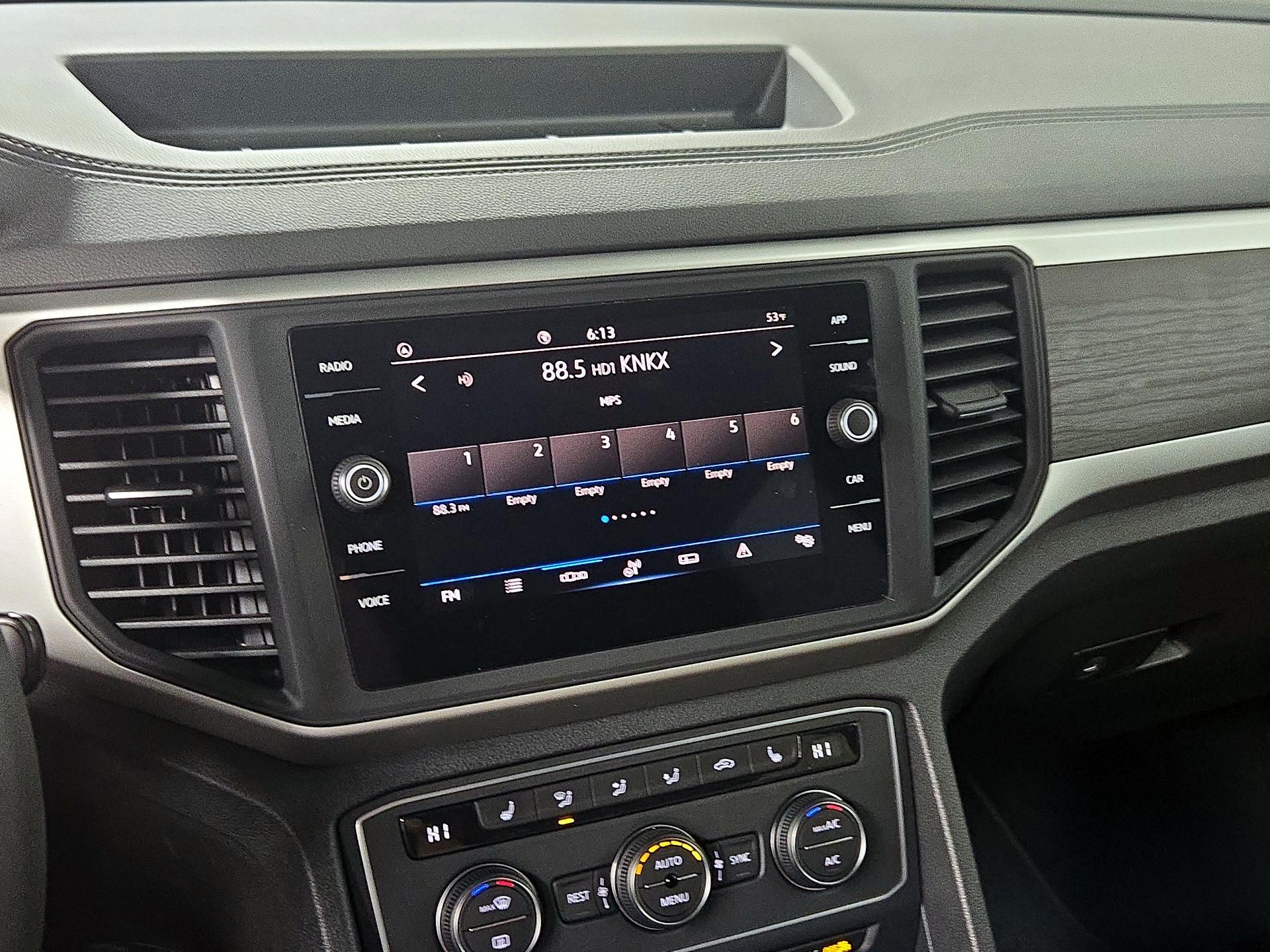 Thumbnail: 2021 Volkswagen Atlas - 15