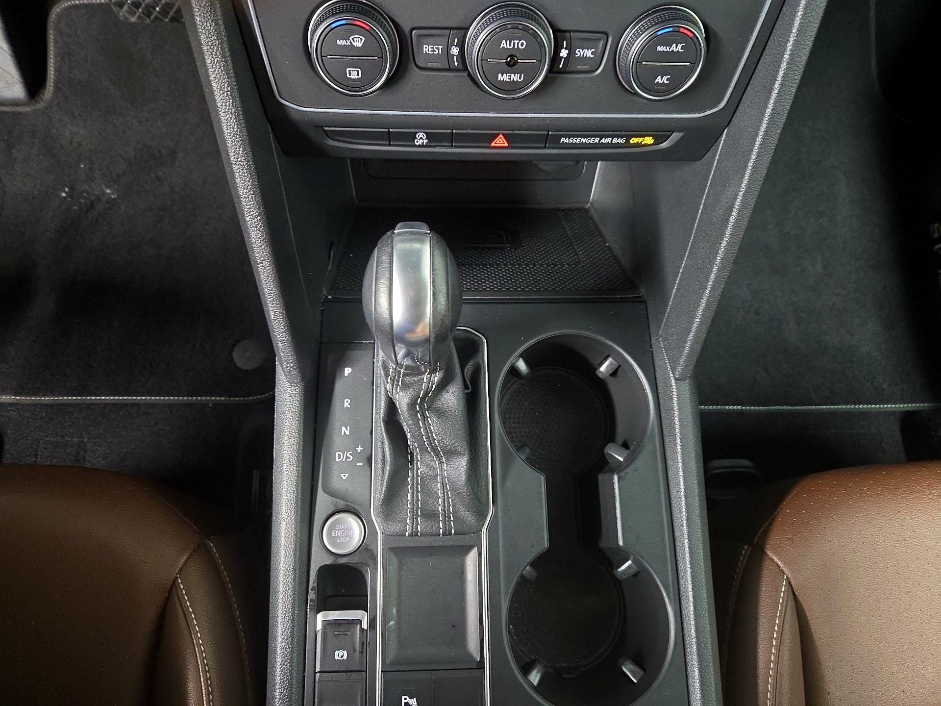 Thumbnail: 2021 Volkswagen Atlas - 17