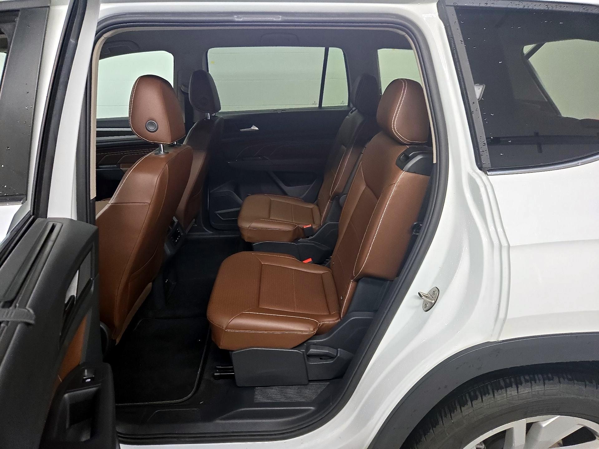 Thumbnail: 2021 Volkswagen Atlas - 19