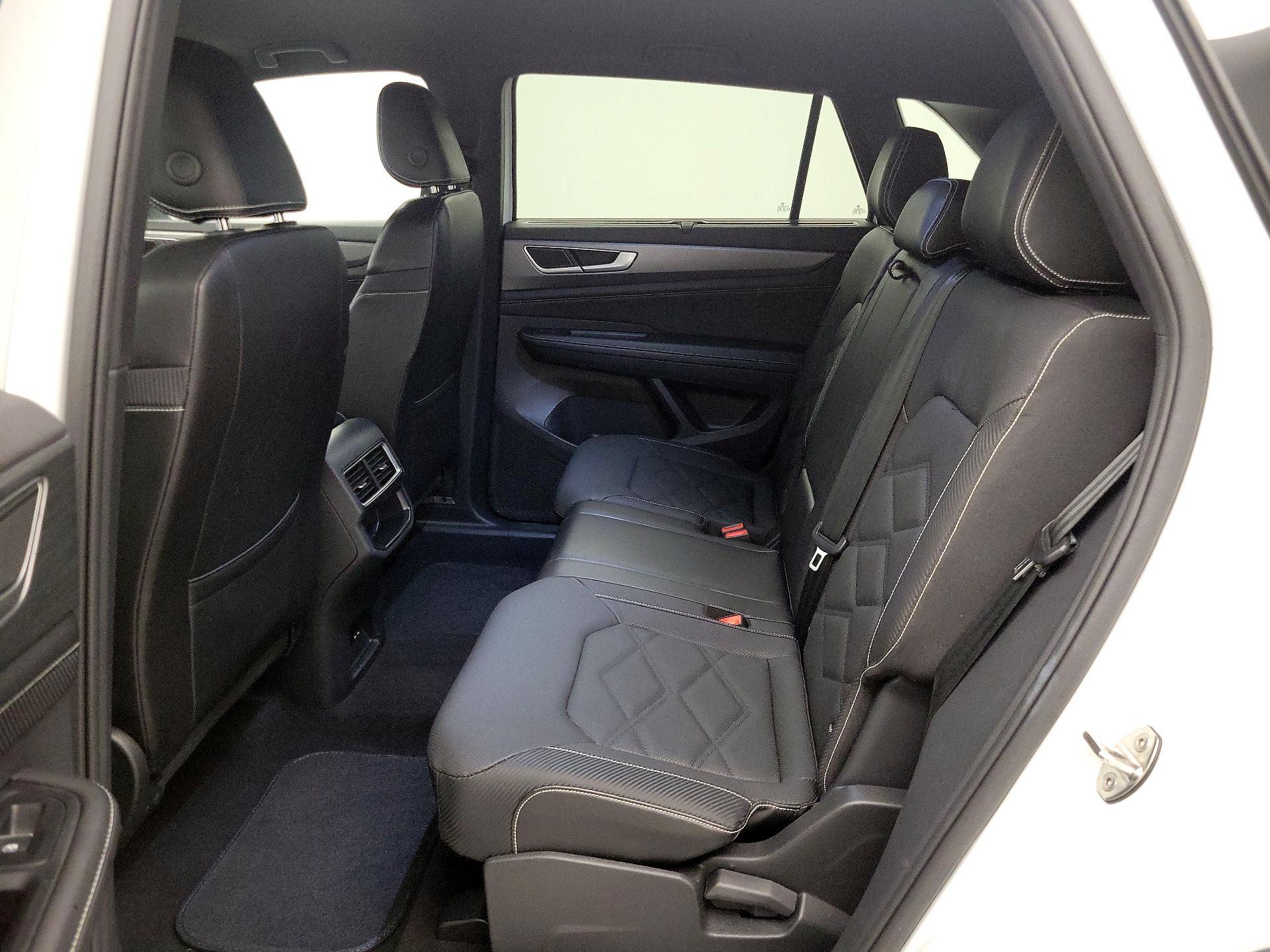 Thumbnail: 2024 Volkswagen Atlas - 19