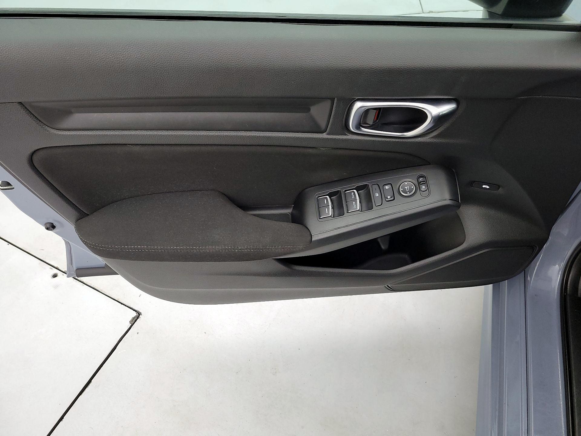 Thumbnail: 2022 Honda Civic - 12