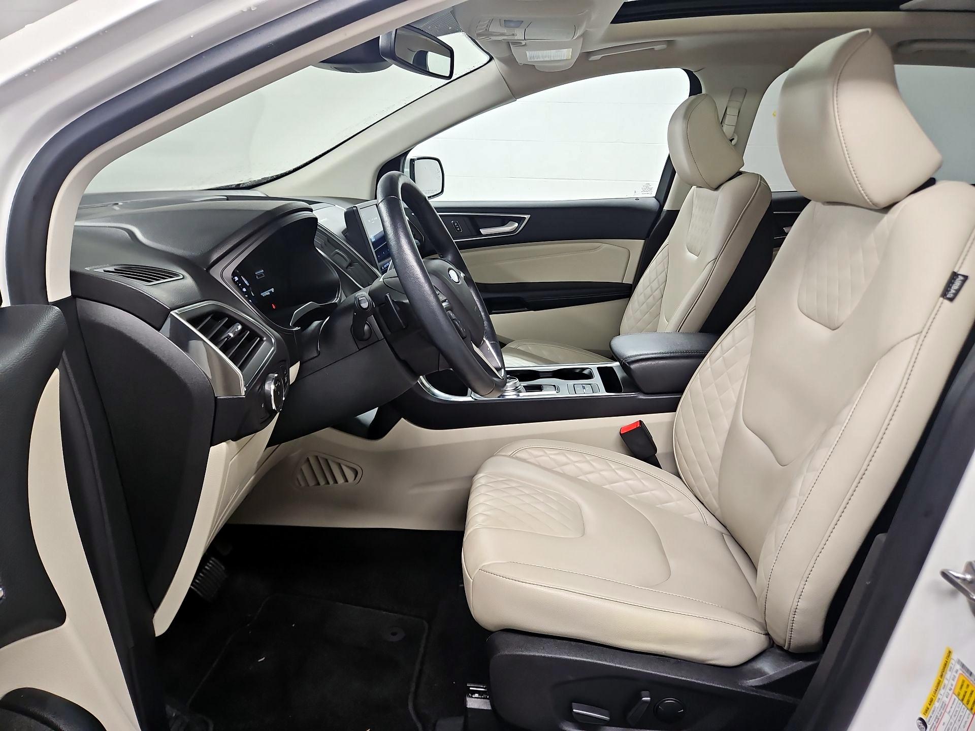 Thumbnail: 2023 Ford Edge - 11