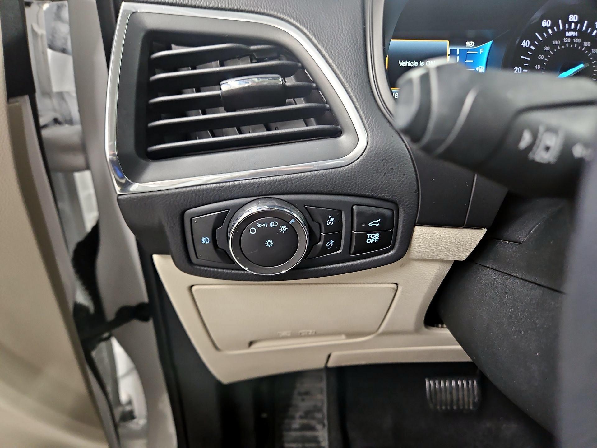 Thumbnail: 2023 Ford Edge - 13