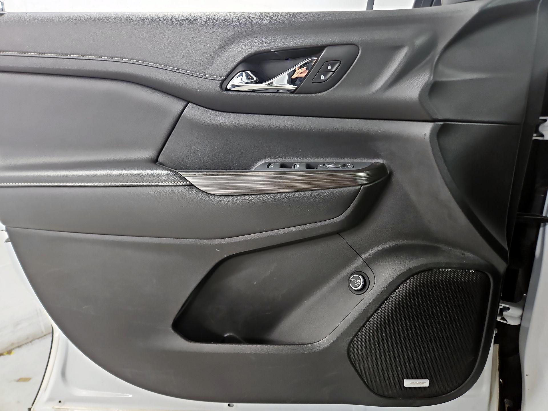 Thumbnail: 2023 GMC Acadia - 12