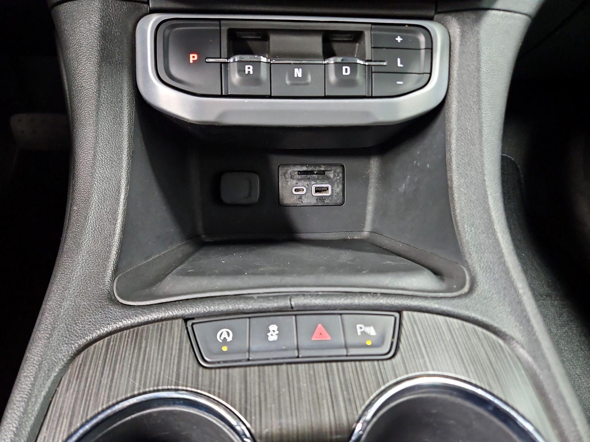 Thumbnail: 2023 GMC Acadia - 18