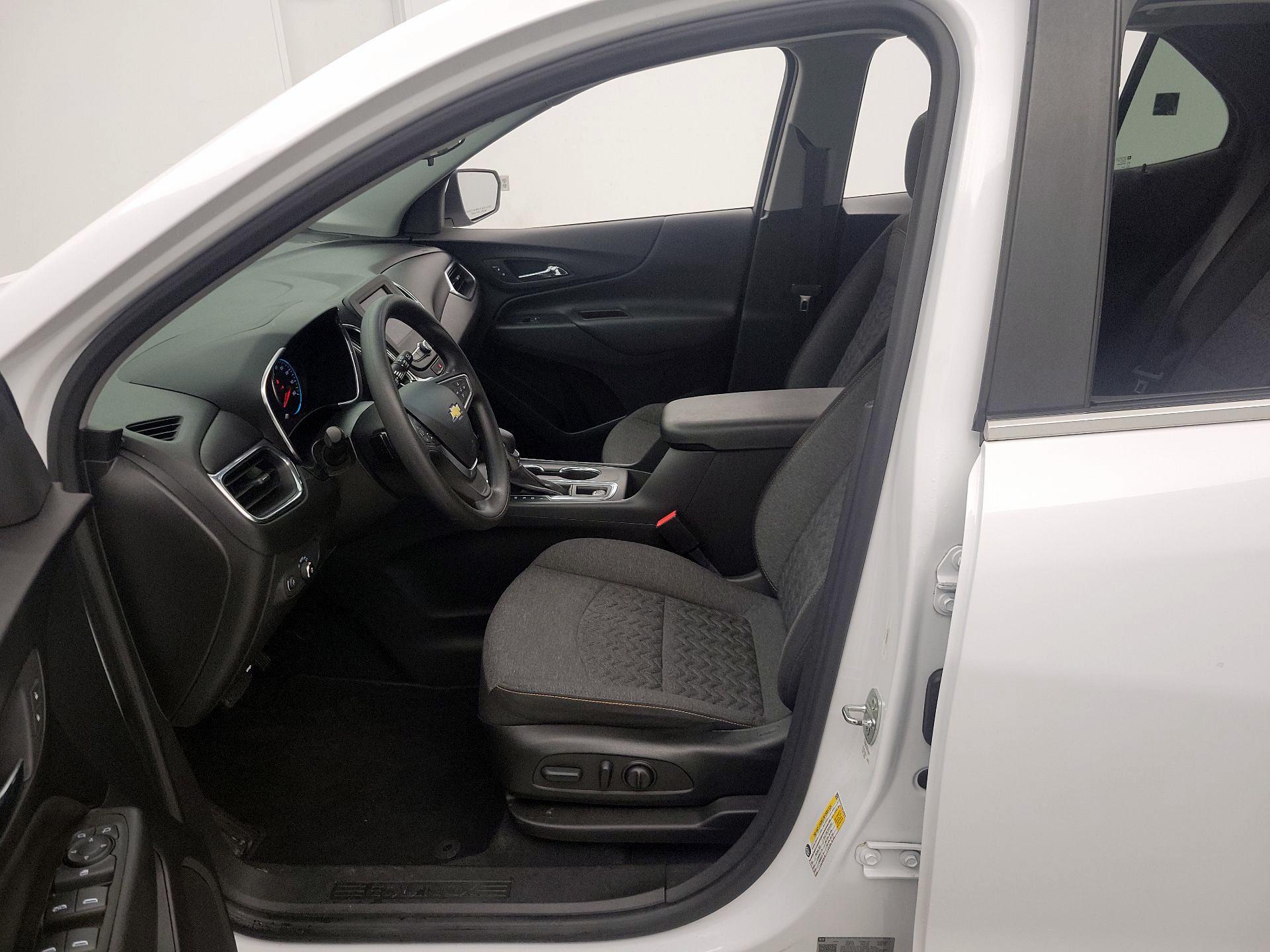 Thumbnail: 2022 Chevrolet Equinox - 11