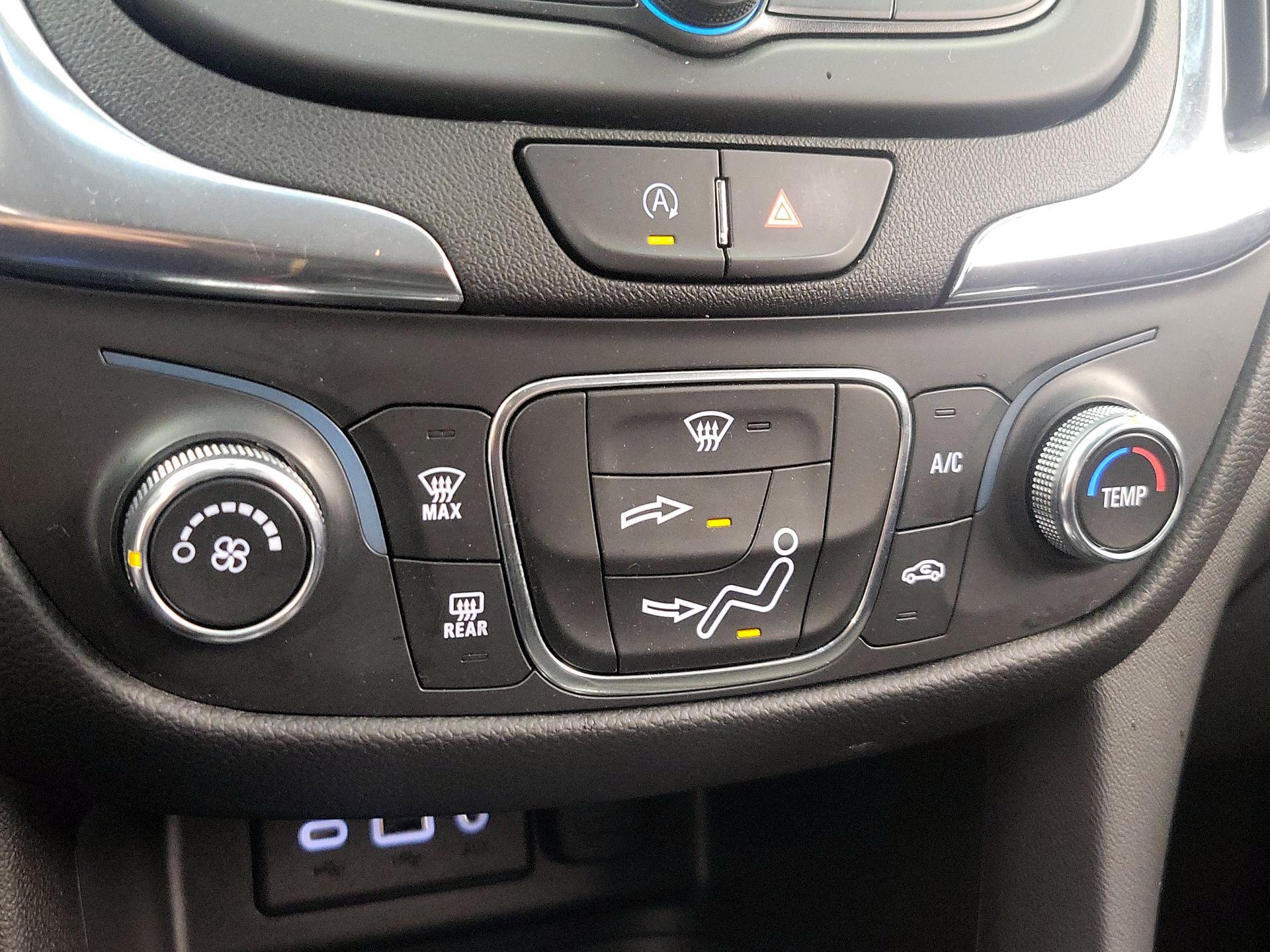 Thumbnail: 2022 Chevrolet Equinox - 16