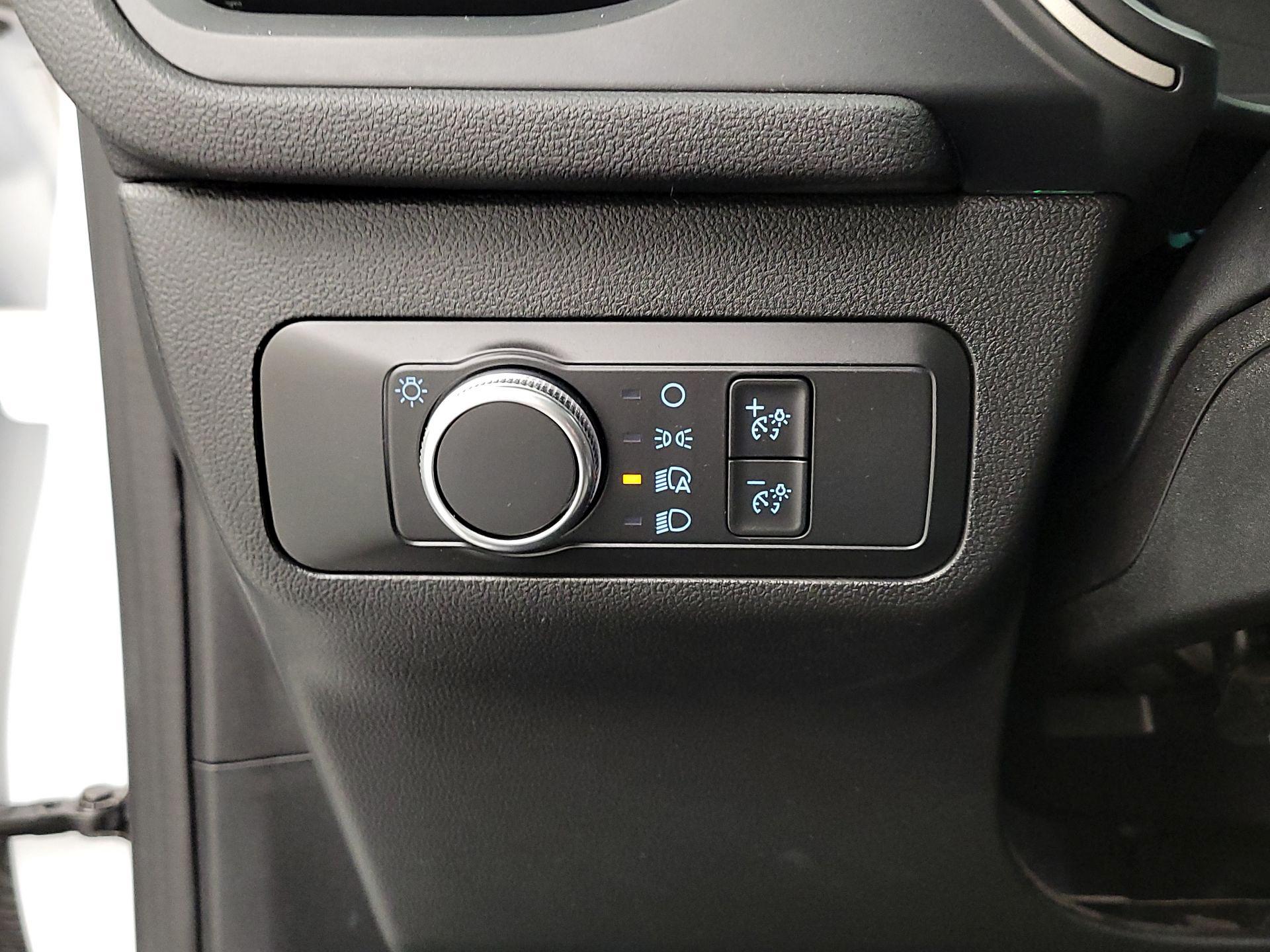 Thumbnail: 2022 Ford Escape - 13