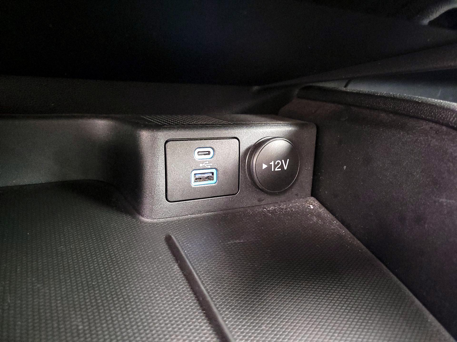 Thumbnail: 2022 Ford Escape - 18