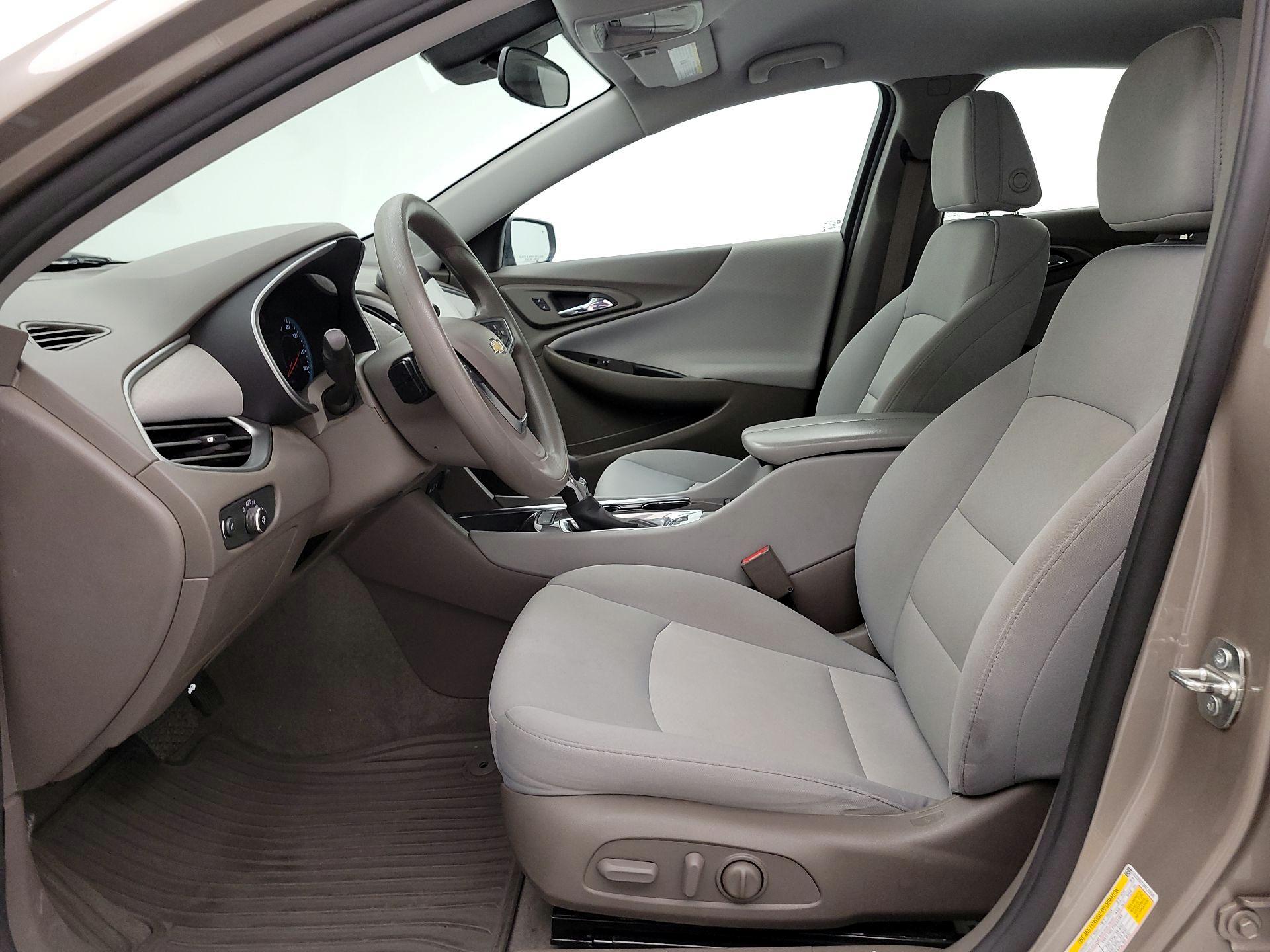 Thumbnail: 2023 Chevrolet Malibu - 11