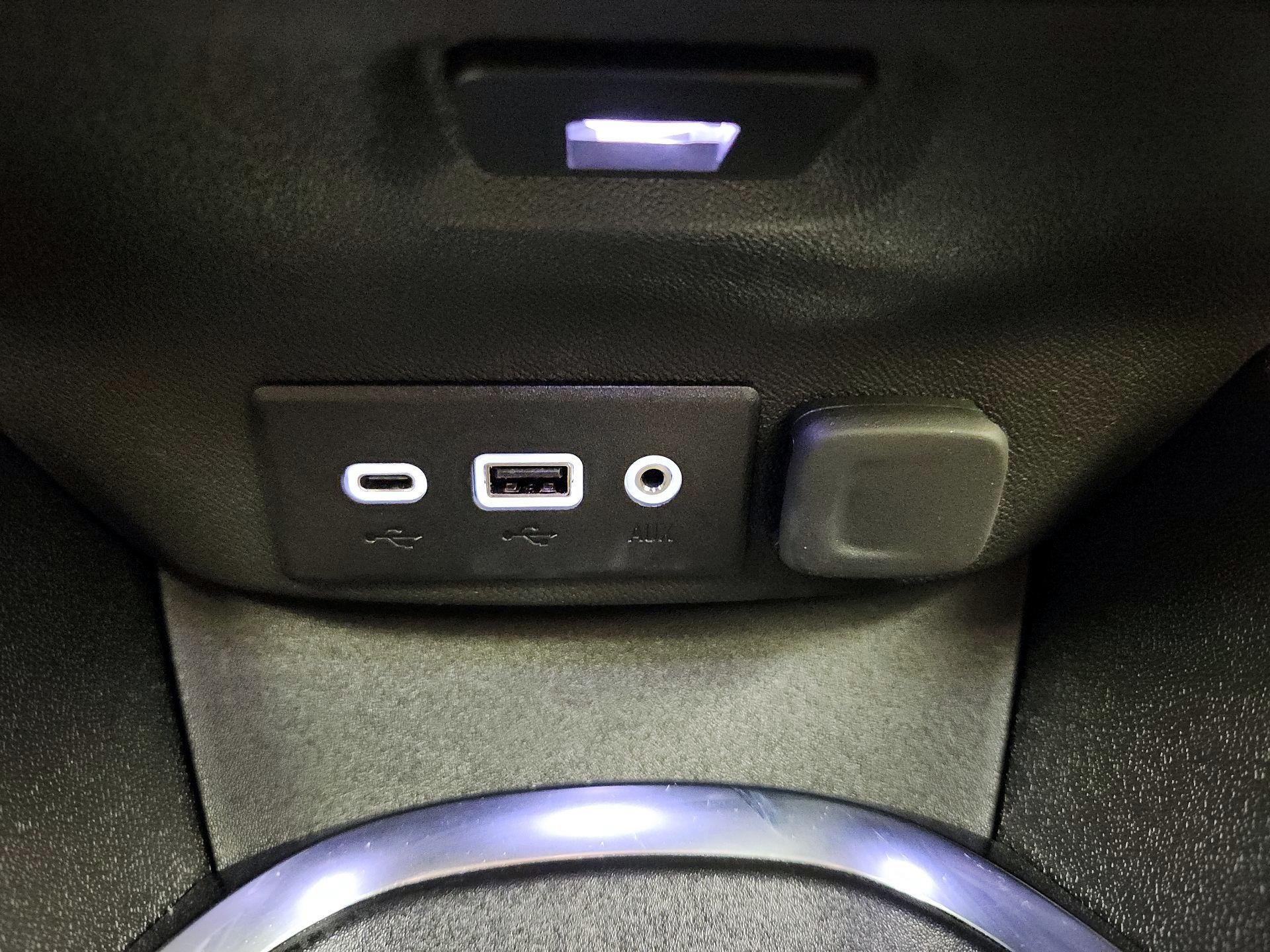 Thumbnail: 2024 Chevrolet Malibu - 18