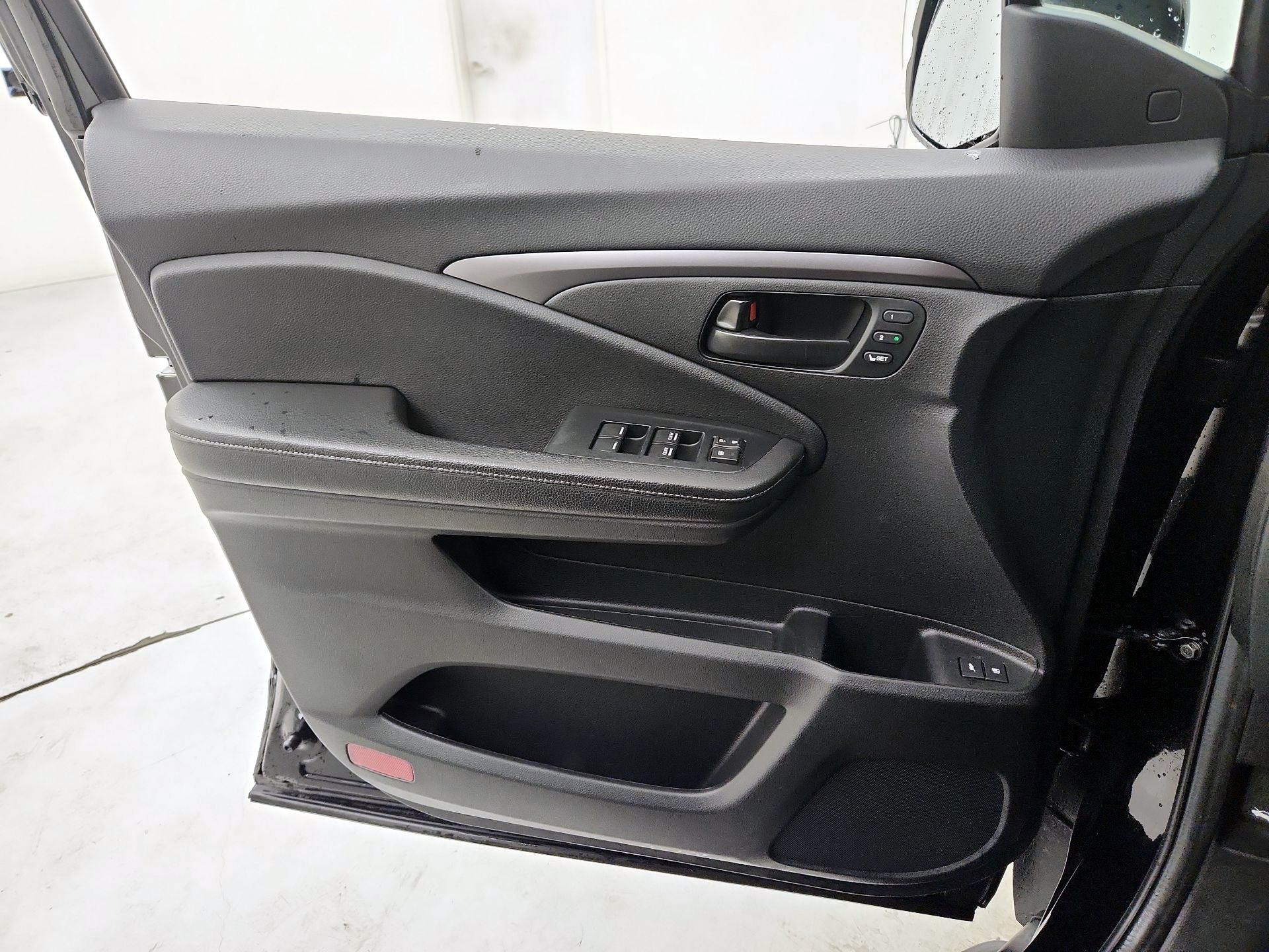 Thumbnail: 2022 Honda Passport - 12