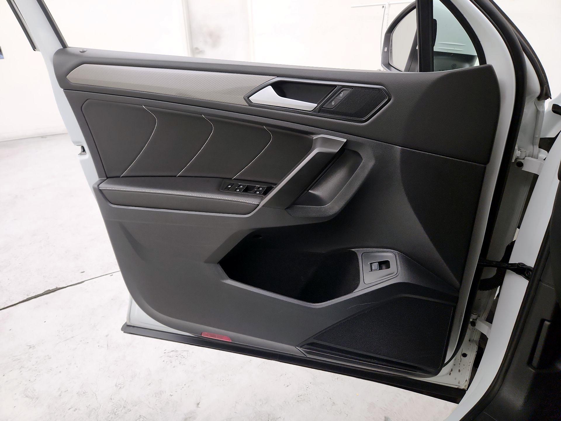 Thumbnail: 2024 Volkswagen Tiguan - 12