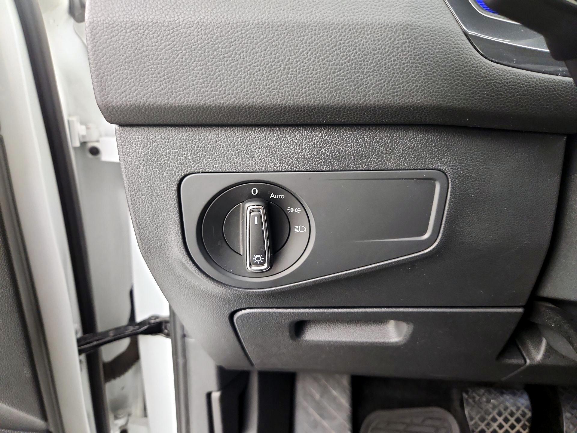 Thumbnail: 2024 Volkswagen Tiguan - 13