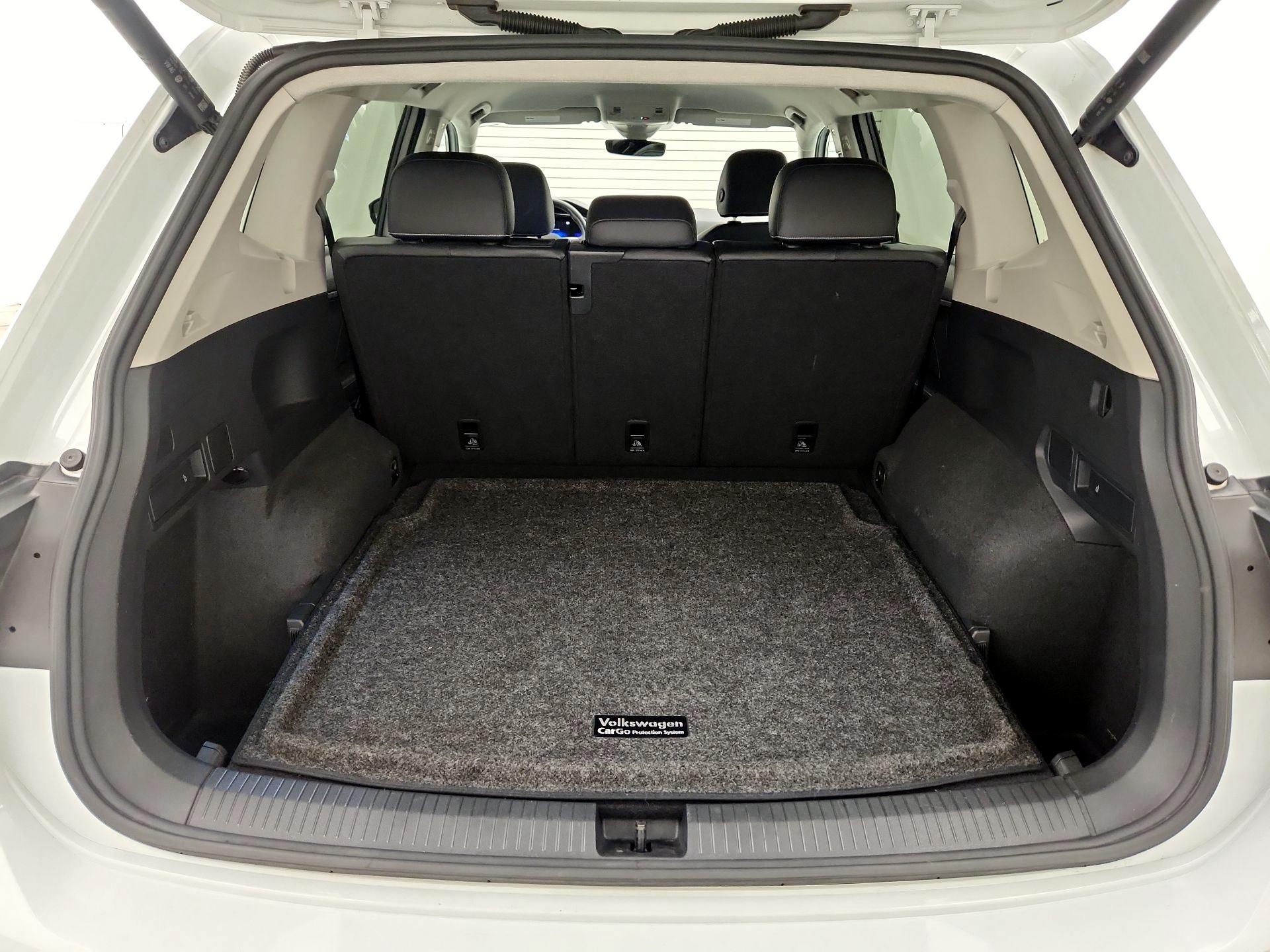 Thumbnail: 2024 Volkswagen Tiguan - 20