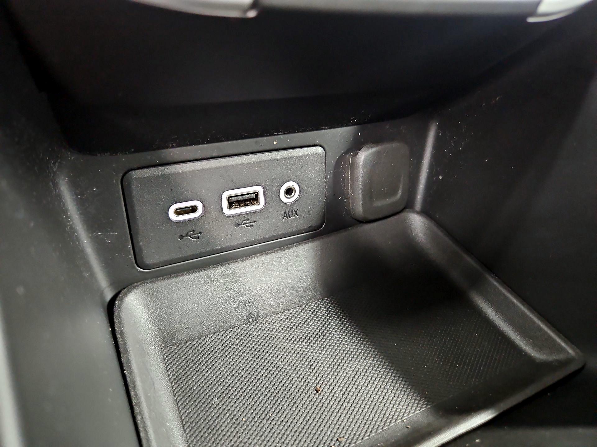 Thumbnail: 2023 GMC Terrain - 18