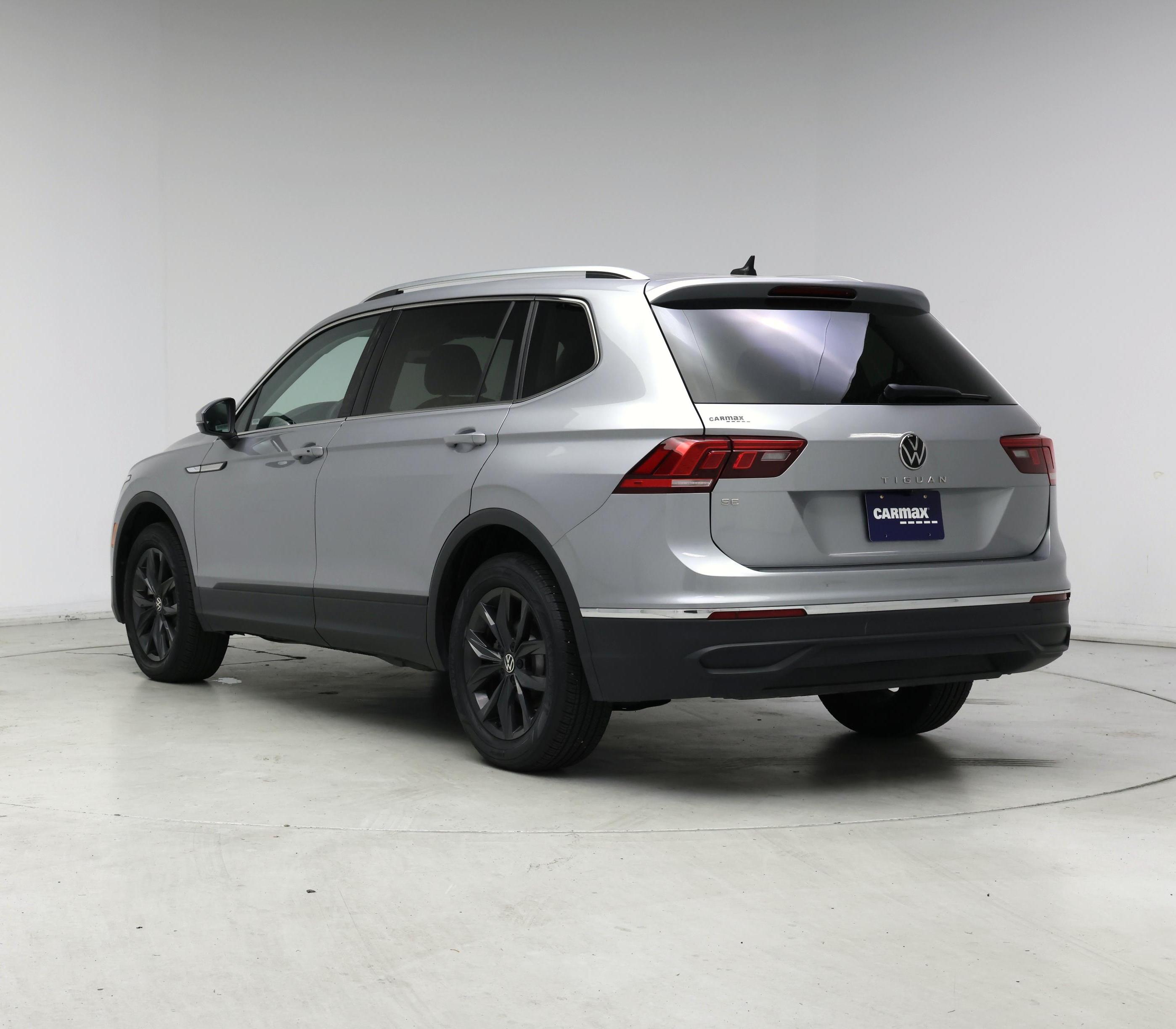 Thumbnail: 2024 Volkswagen Tiguan - 2