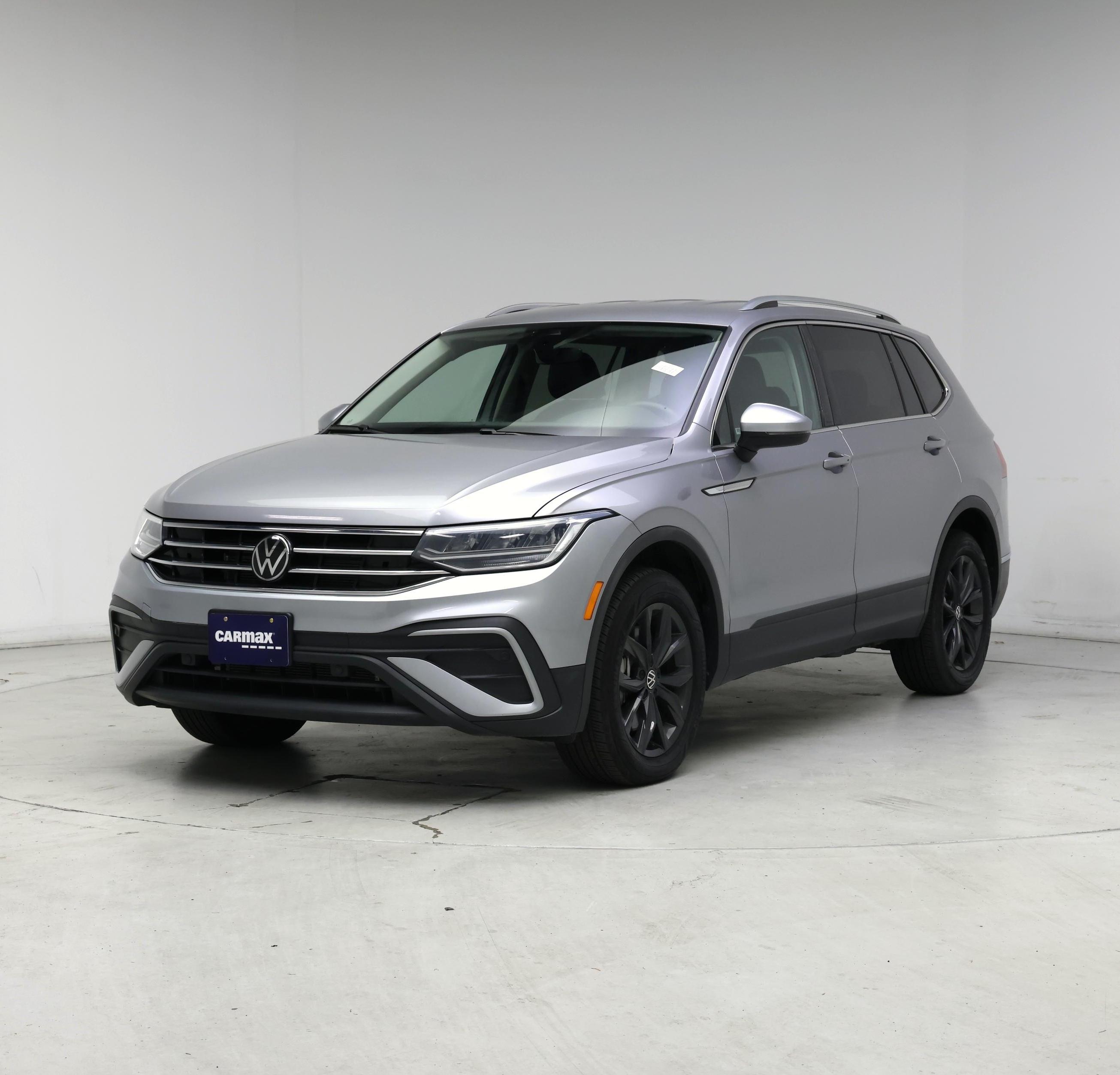Thumbnail: 2024 Volkswagen Tiguan - 4