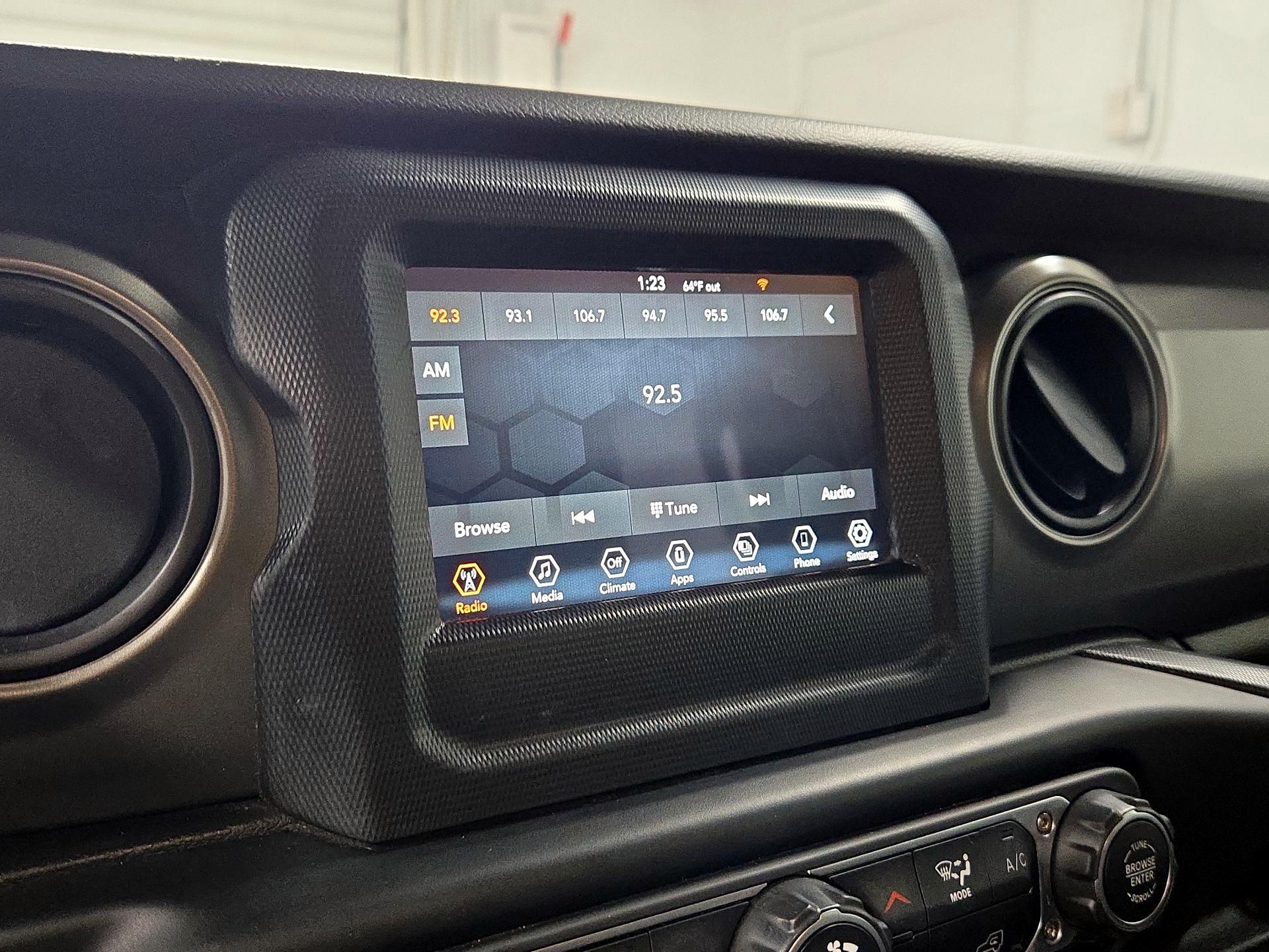 Thumbnail: 2023 Jeep Wrangler - 15