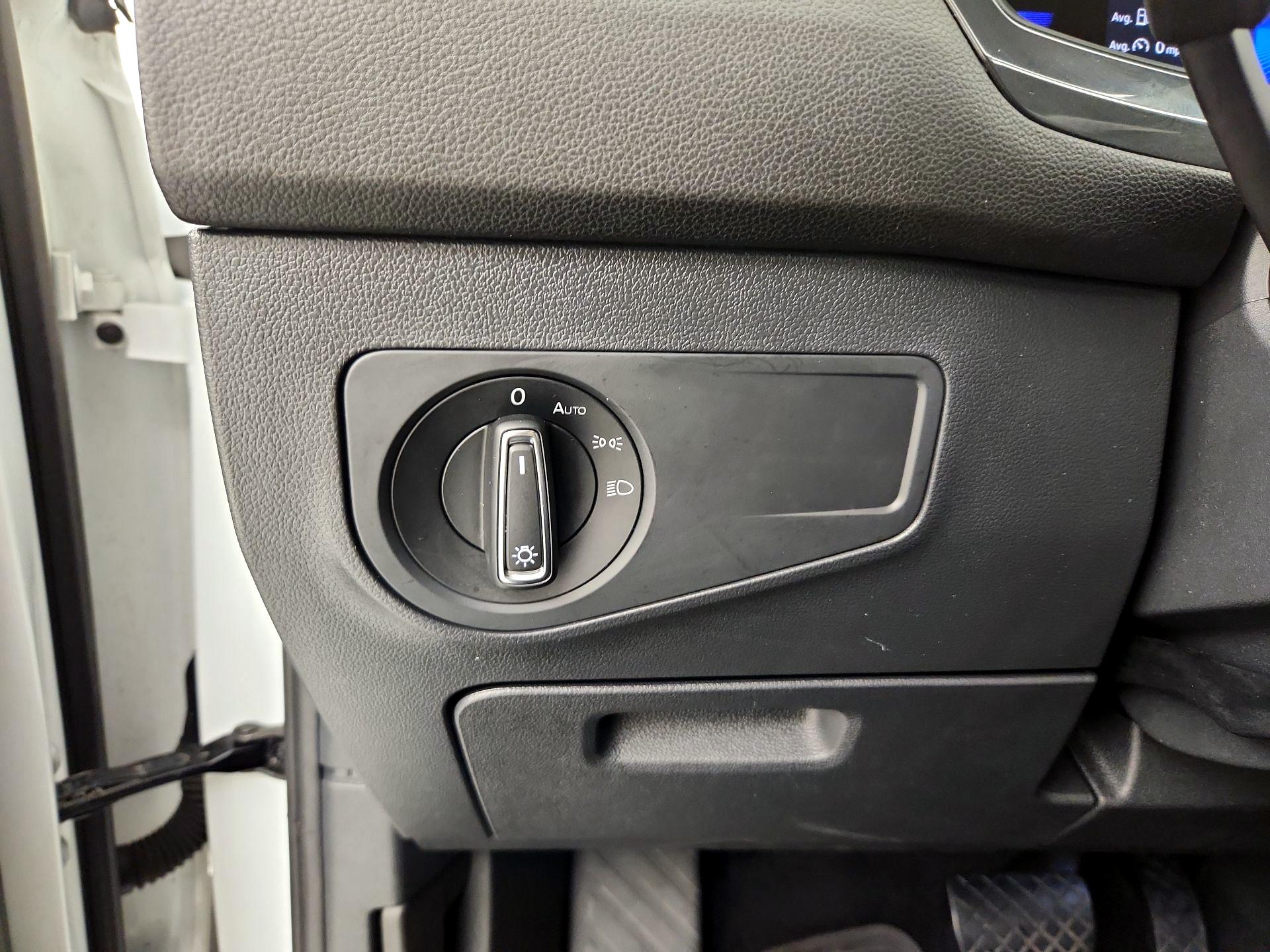 Thumbnail: 2024 Volkswagen Tiguan - 13