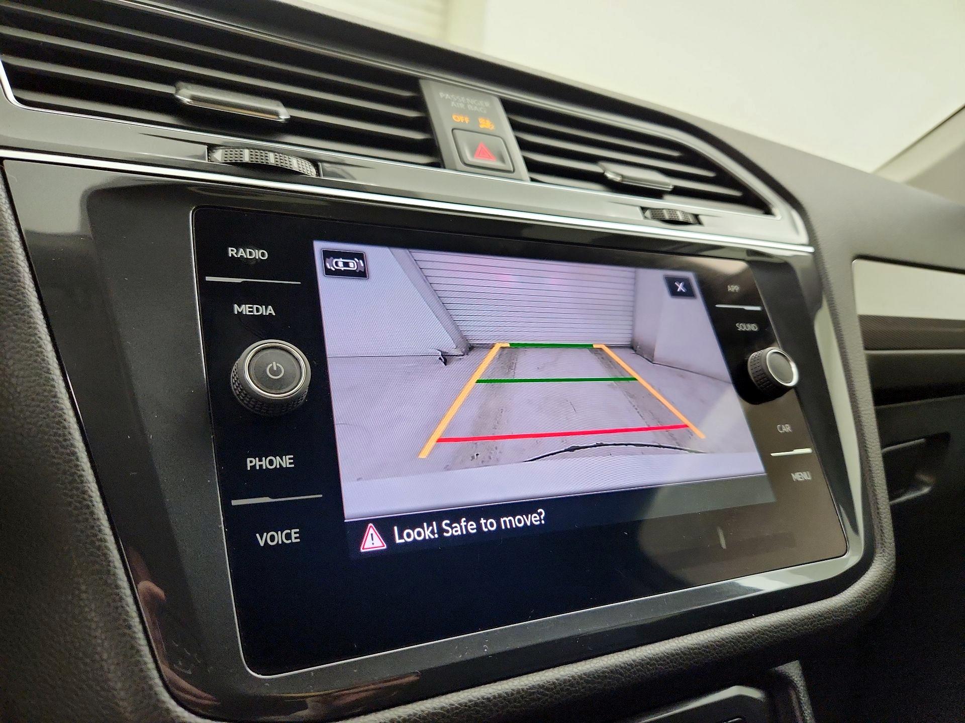 Thumbnail: 2024 Volkswagen Tiguan - 14