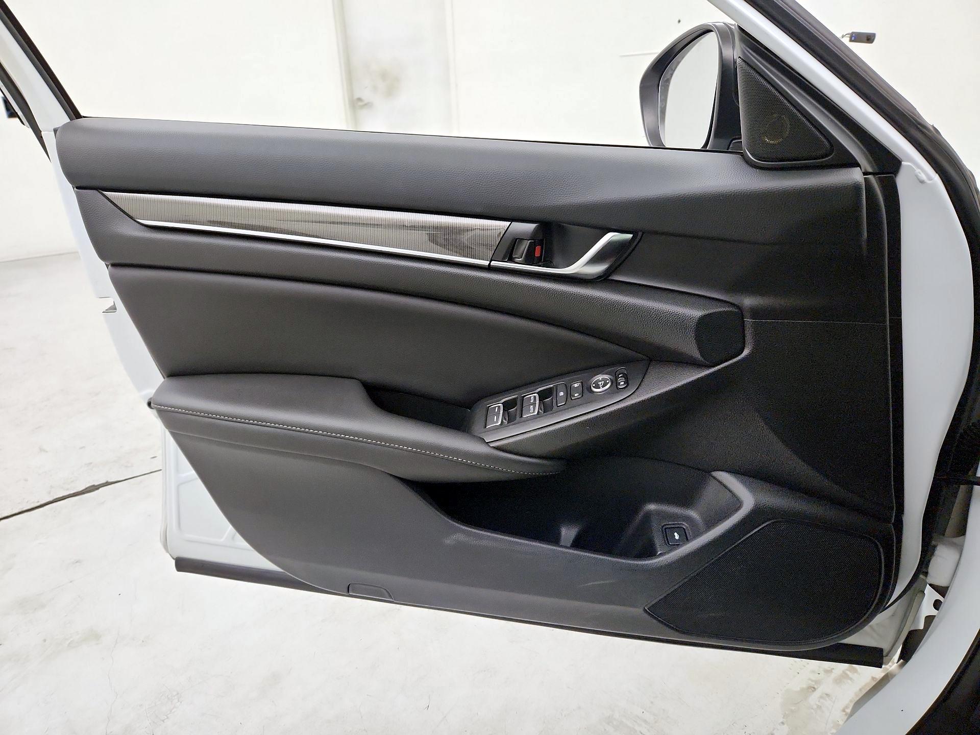 Thumbnail: 2022 Honda Accord - 12